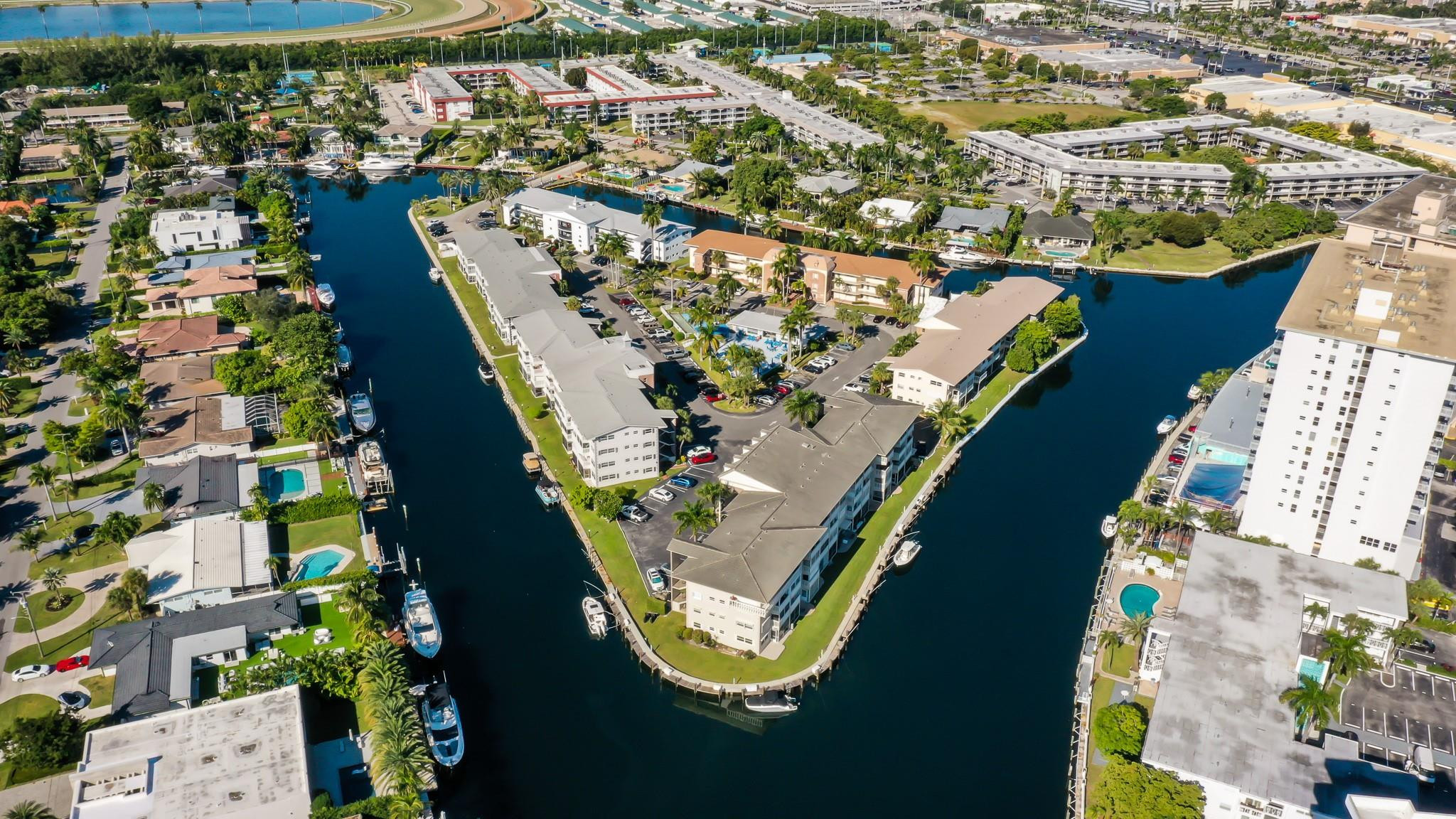 450 Paradise Isle Hallandale Beach, FL 33009
