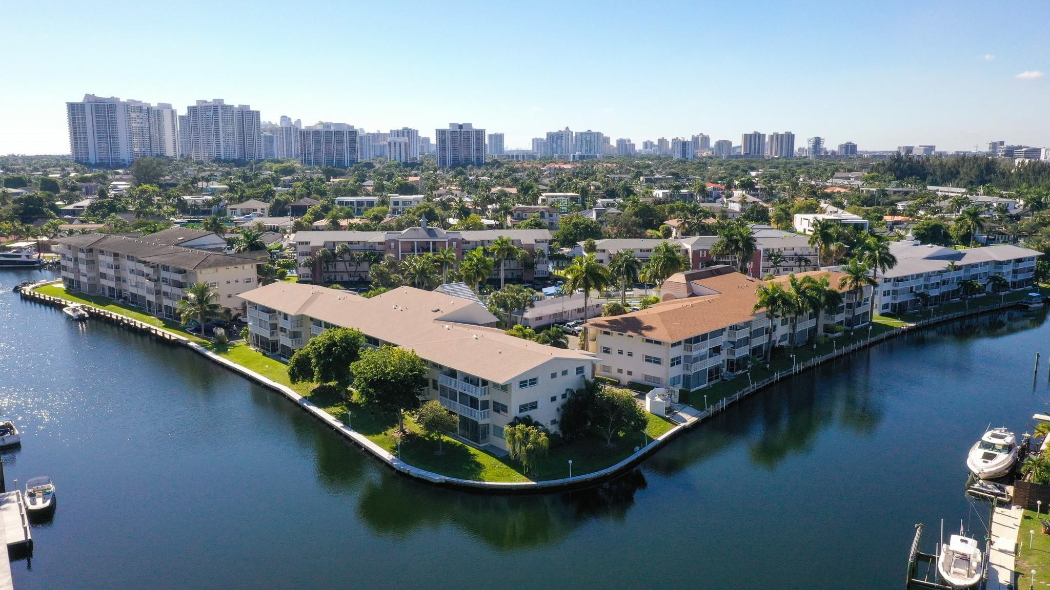 450 Paradise Isle Hallandale Beach, FL 33009