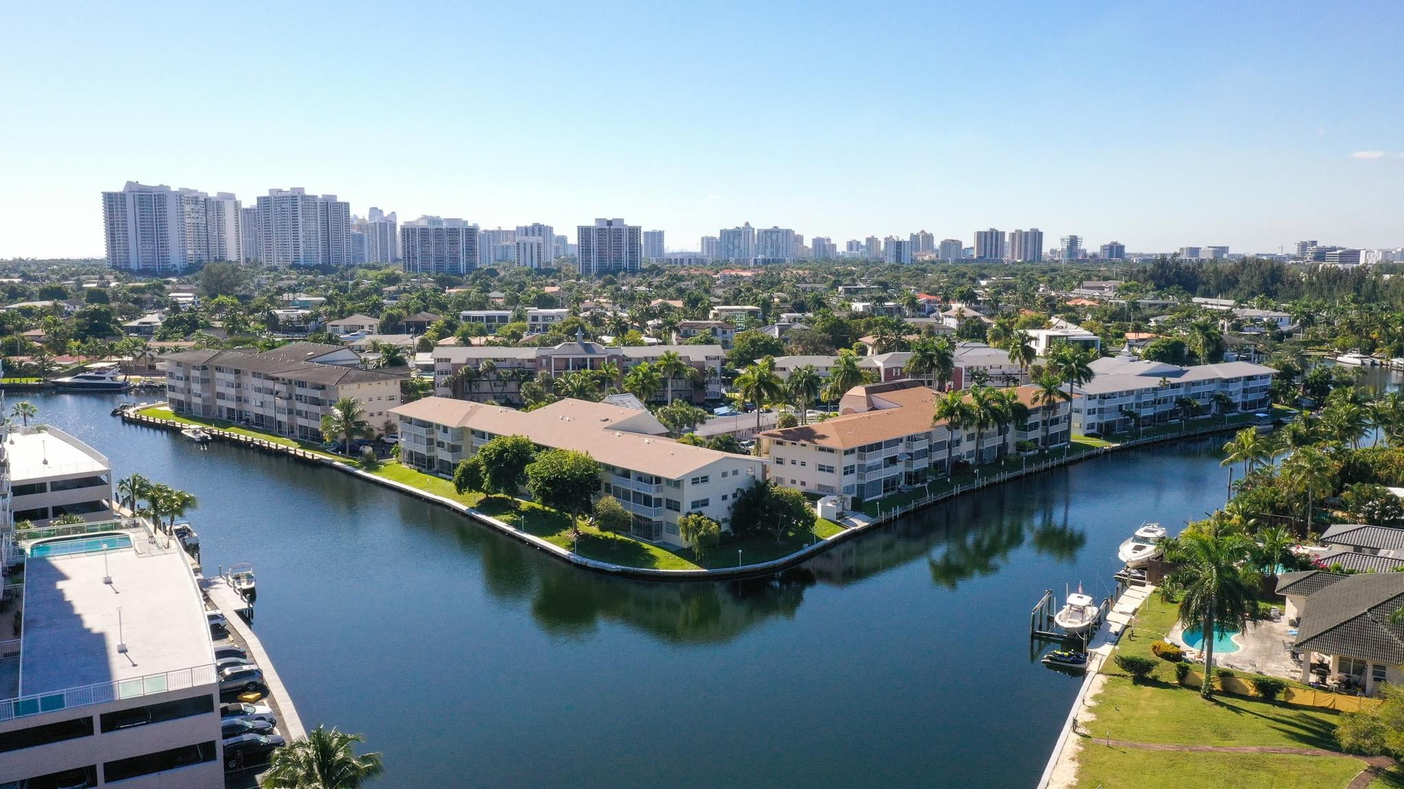 450 Paradise Isle Hallandale Beach, FL 33009