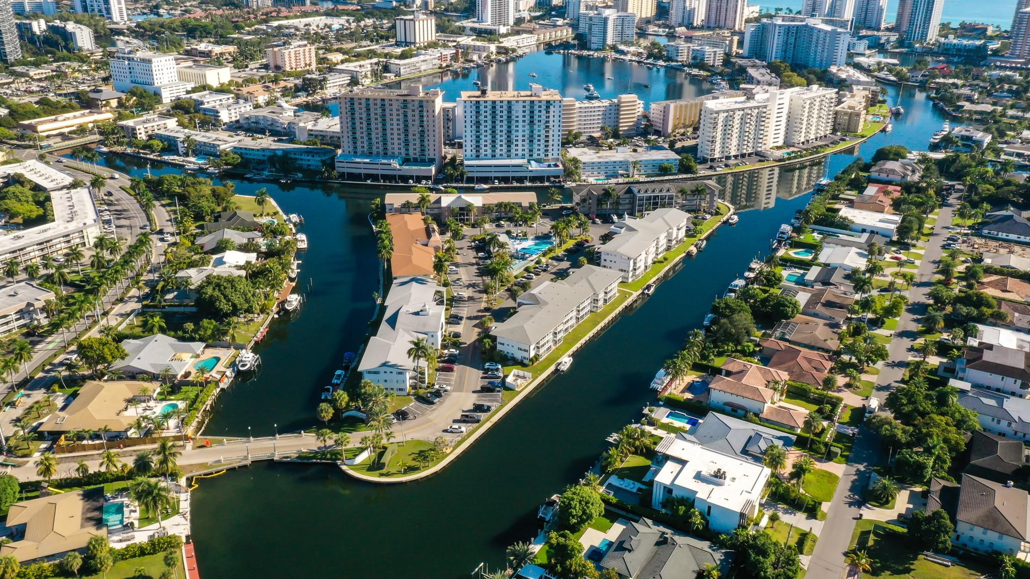 450 Paradise Isle Hallandale Beach, FL 33009