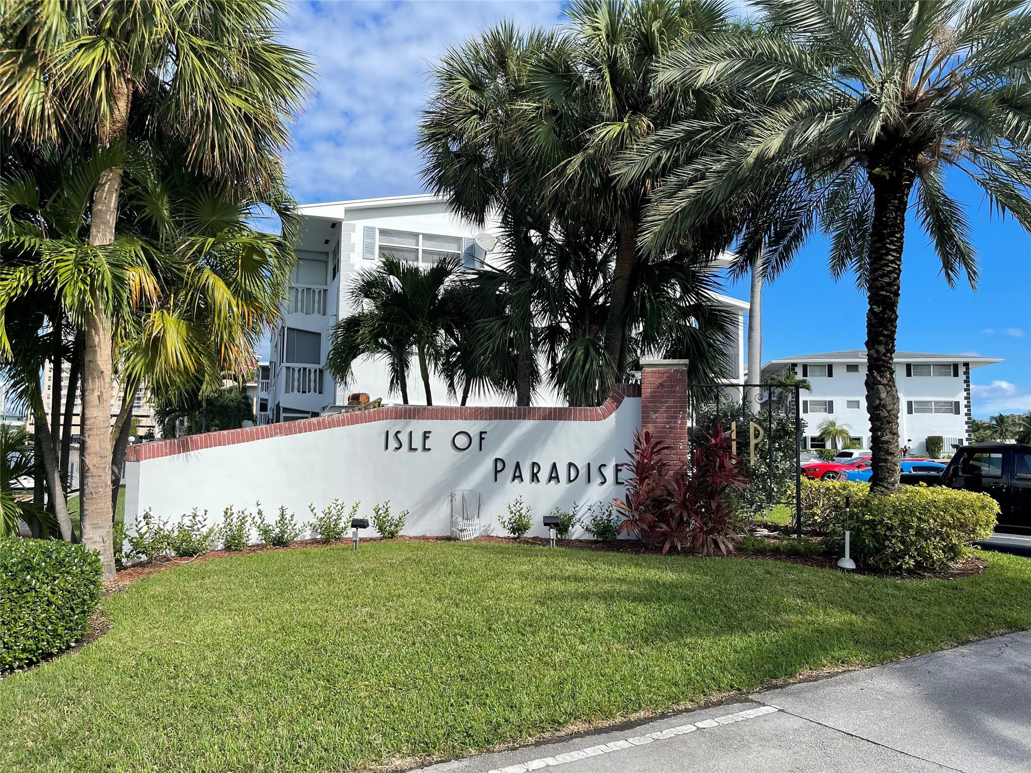450 Paradise Isle Hallandale Beach, FL 33009