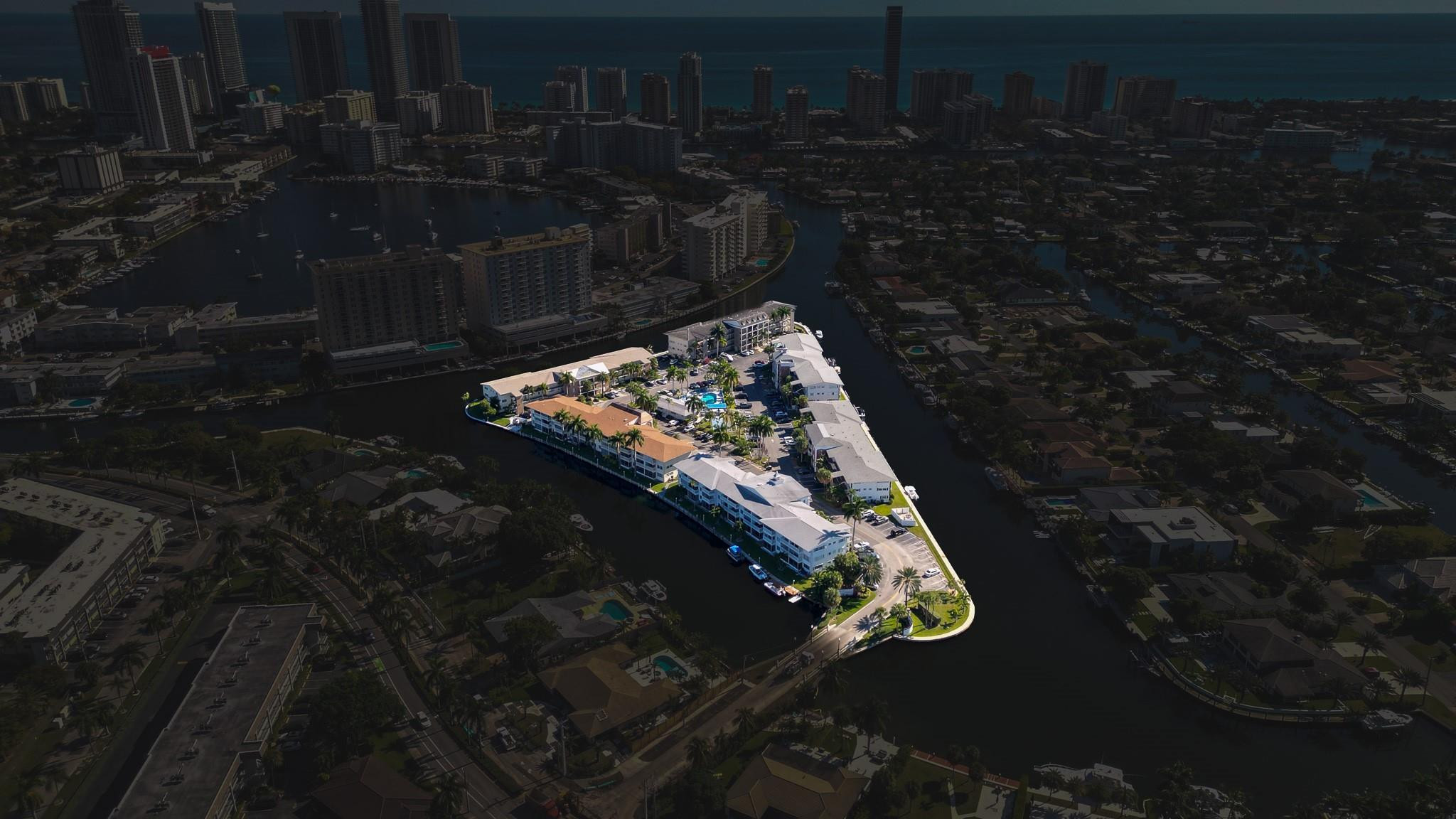 450 Paradise Isle Hallandale Beach, FL 33009