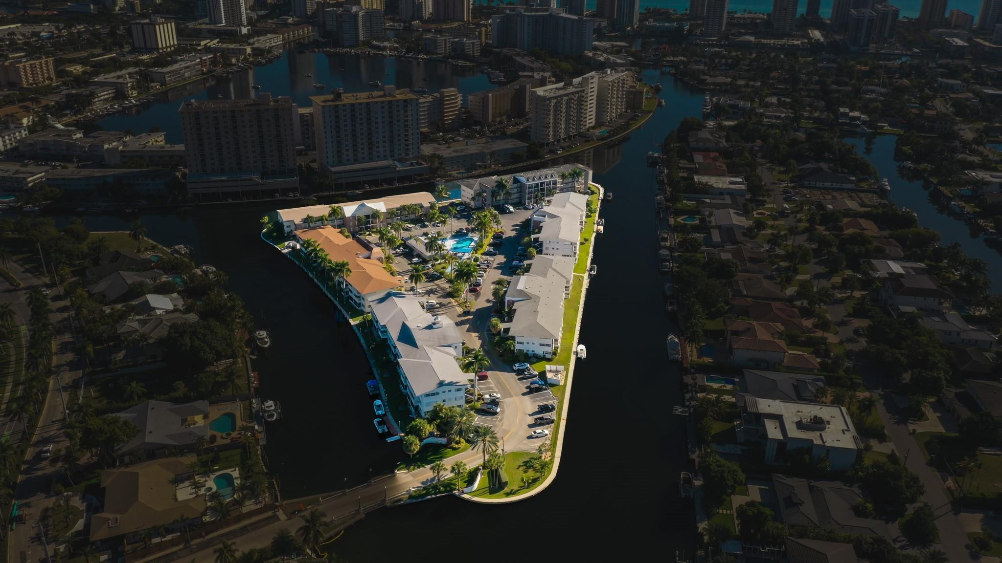 450 Paradise Isle Hallandale Beach, FL 33009