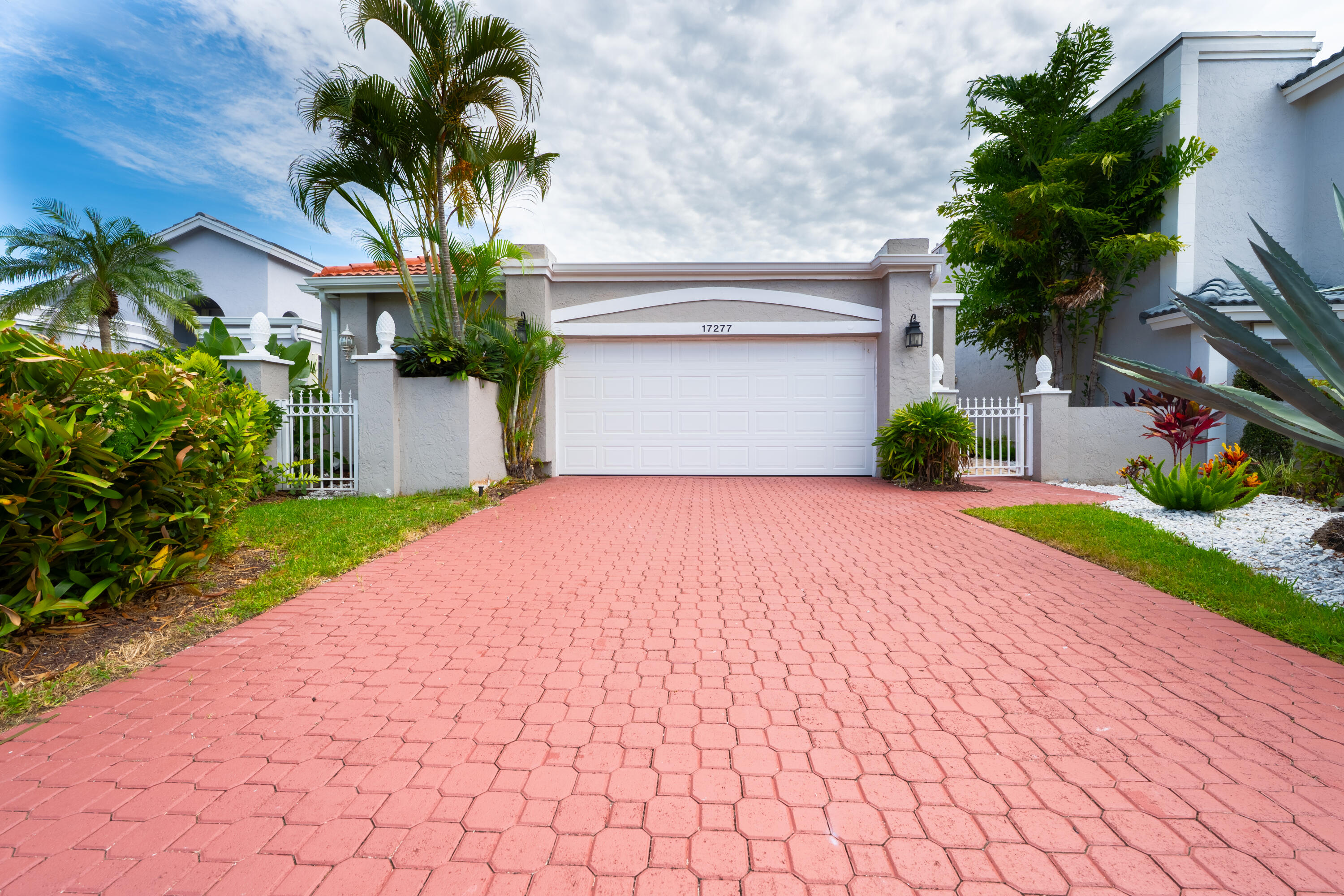 17277 Hampton Boca Raton, FL 33496