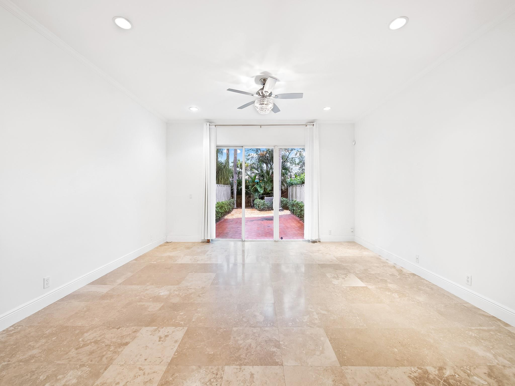1226 NE 14th Ave Fort Lauderdale, FL 33304