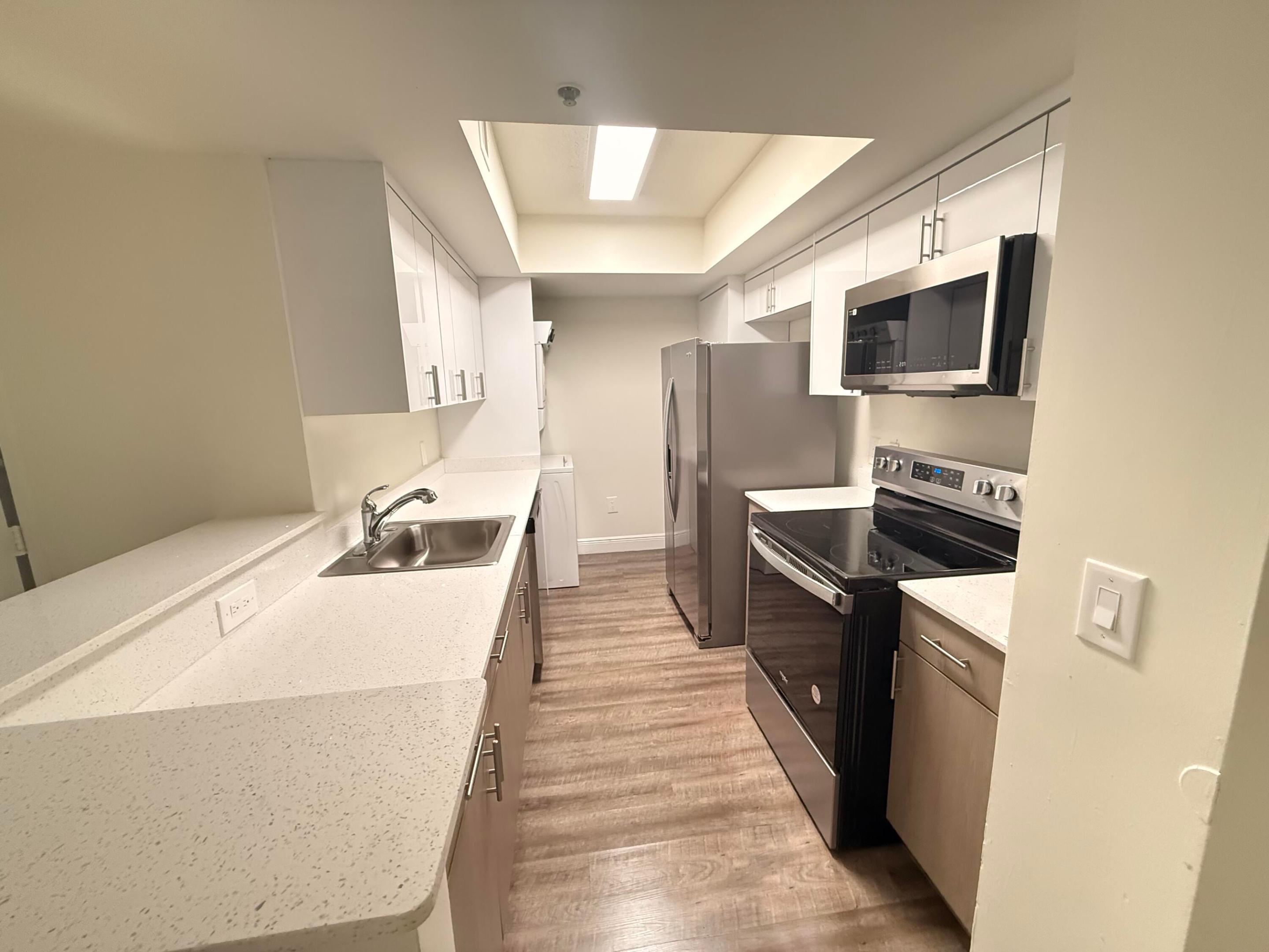 16900 N Bay #2-2303