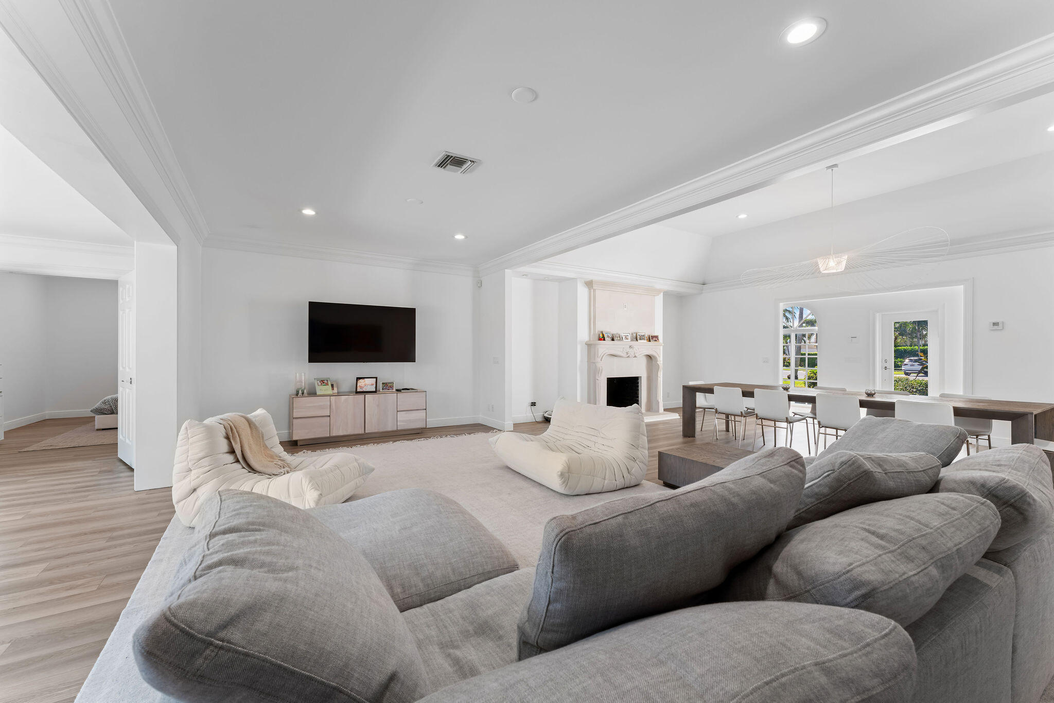 971 Lake House Dr North Palm Beach, FL 33408