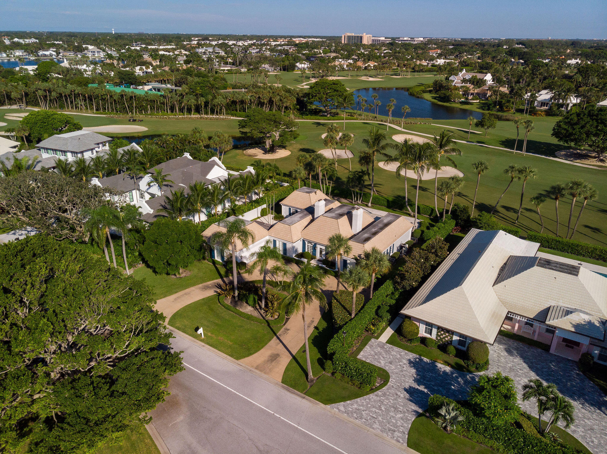 971 Lake House Dr North Palm Beach, FL 33408