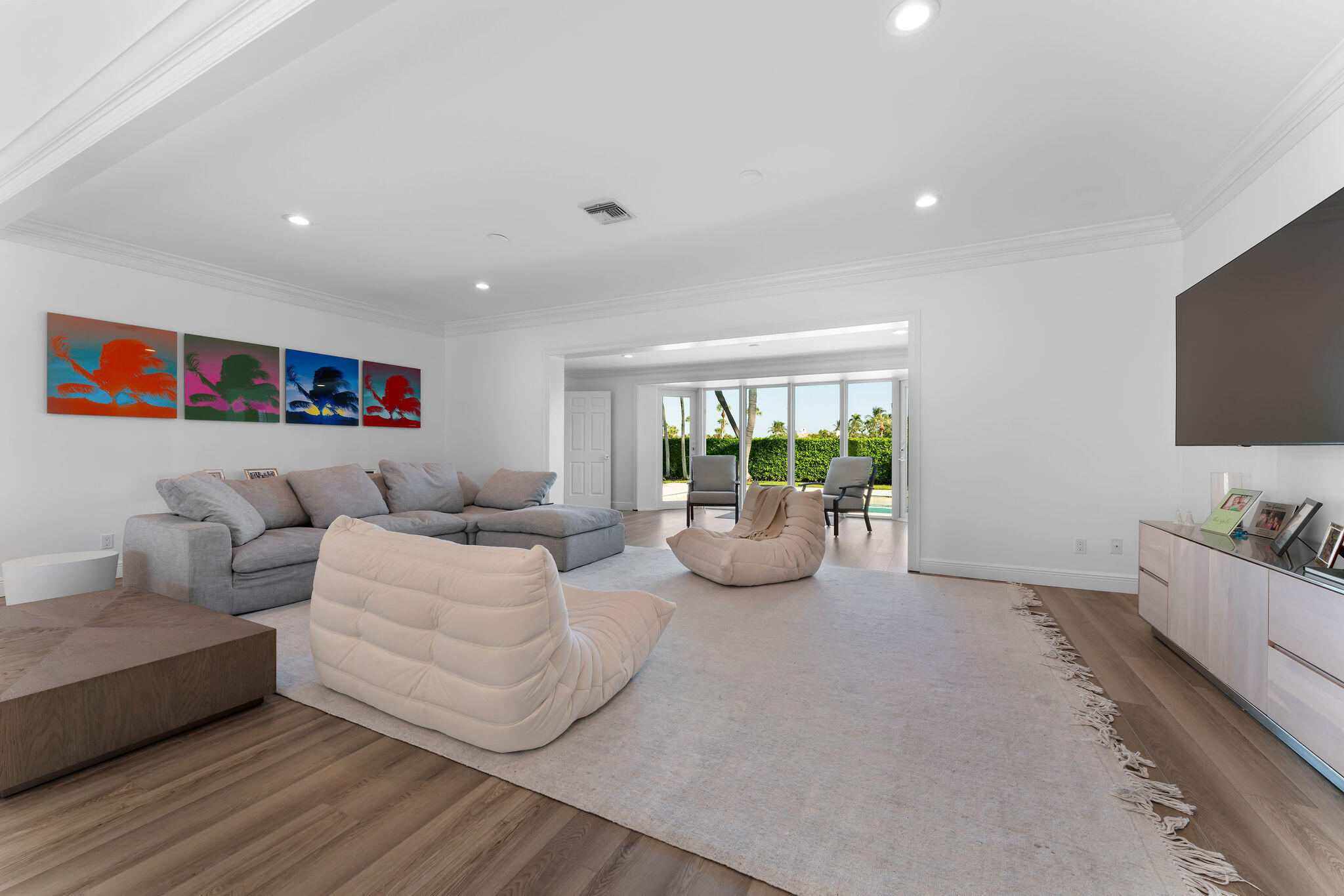 971 Lake House Dr North Palm Beach, FL 33408