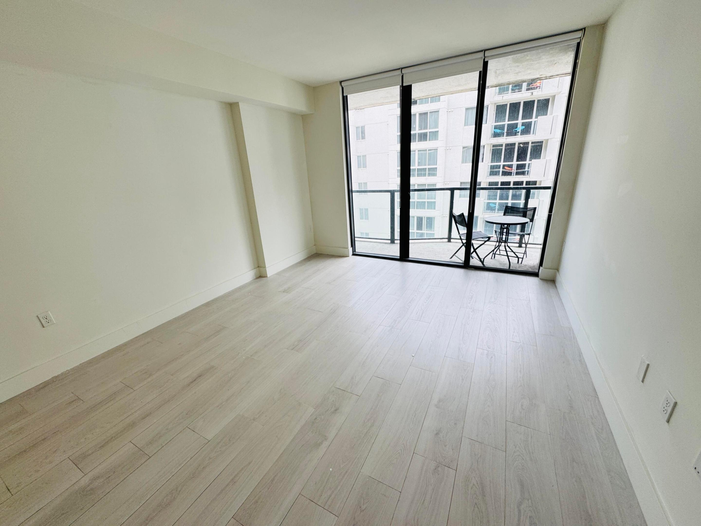 image Cassa Brickell10