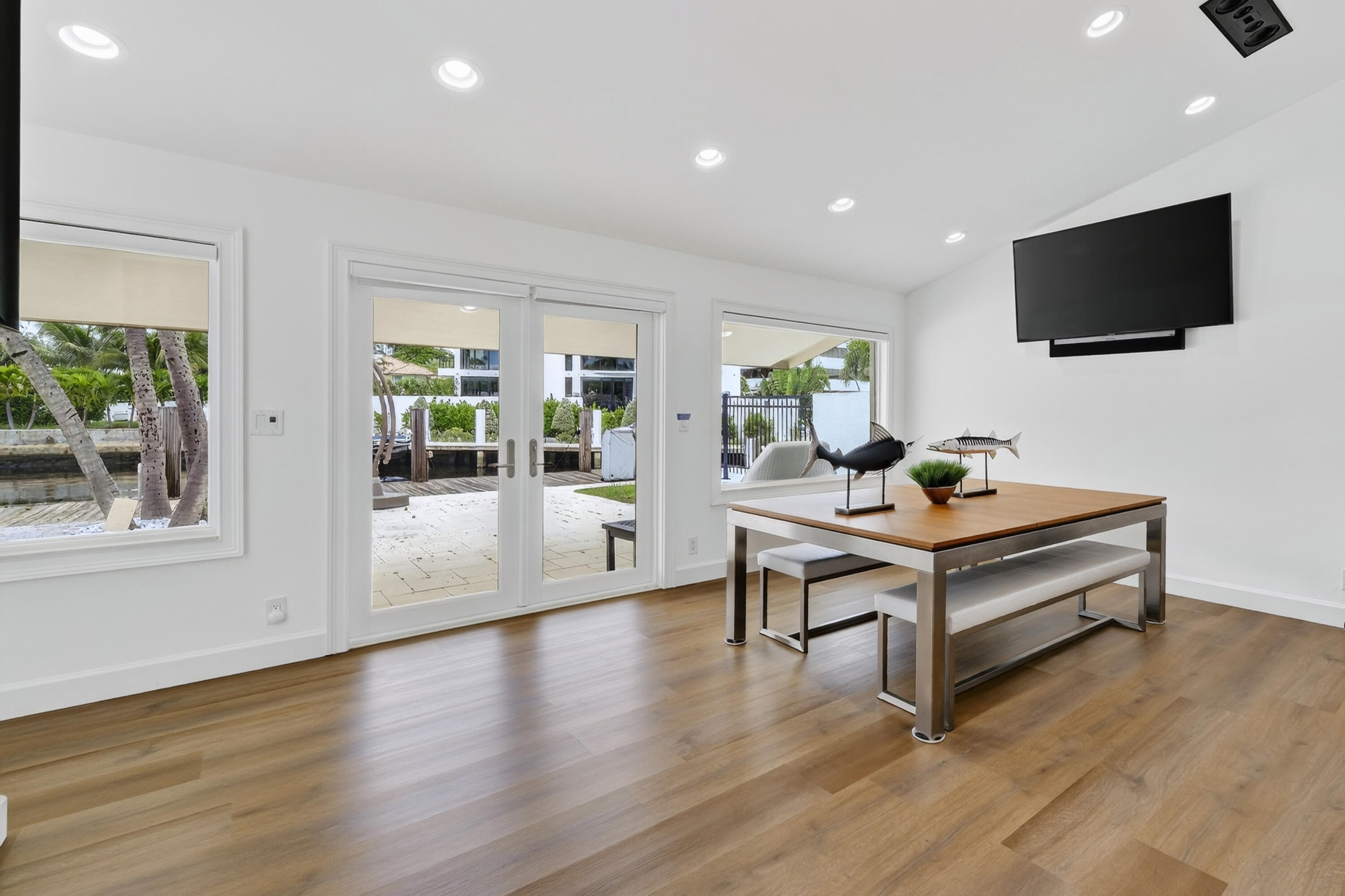 329 Isle Of Capri Dr Fort Lauderdale, FL 33301