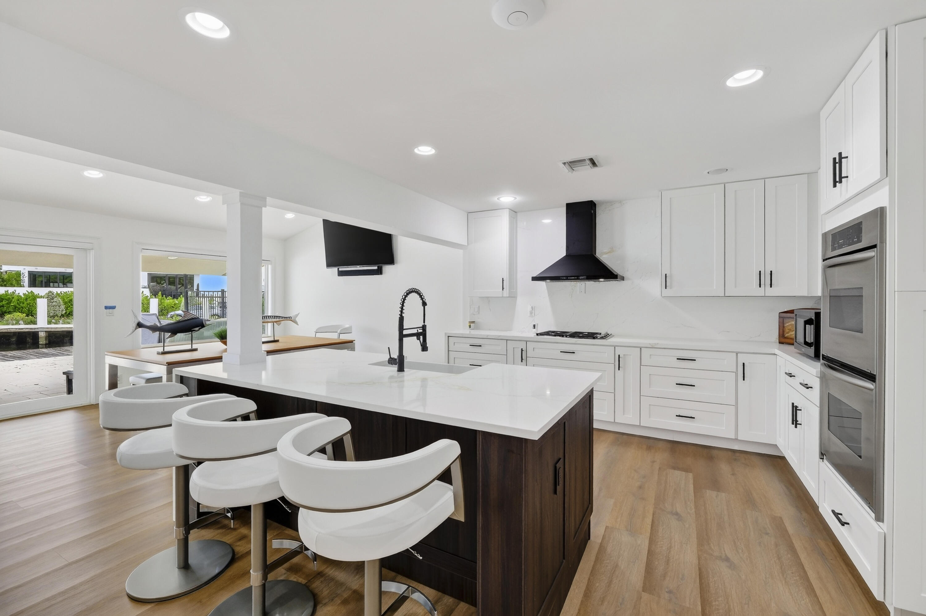329 Isle Of Capri Dr Fort Lauderdale, FL 33301
