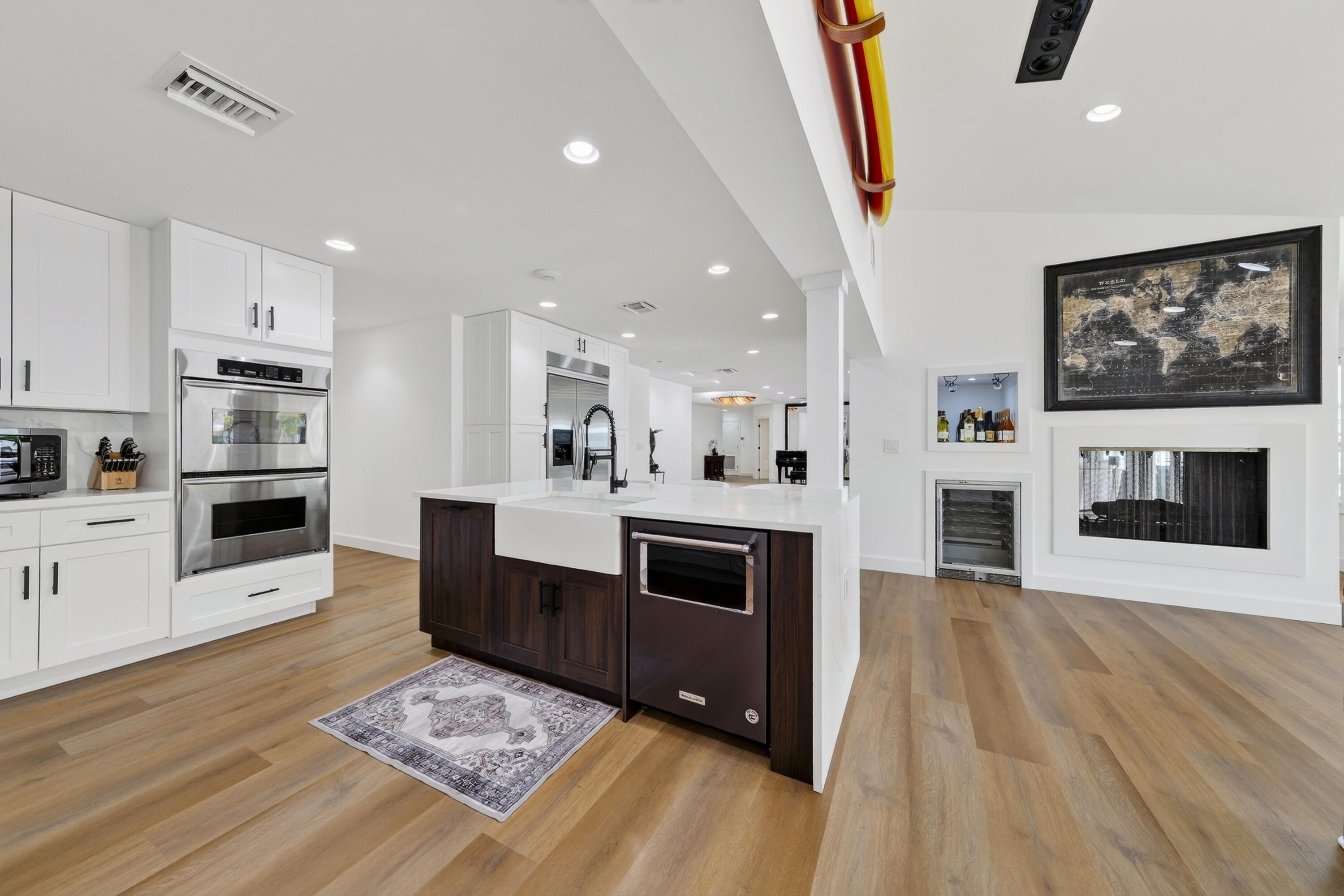 329 Isle Of Capri Dr Fort Lauderdale, FL 33301