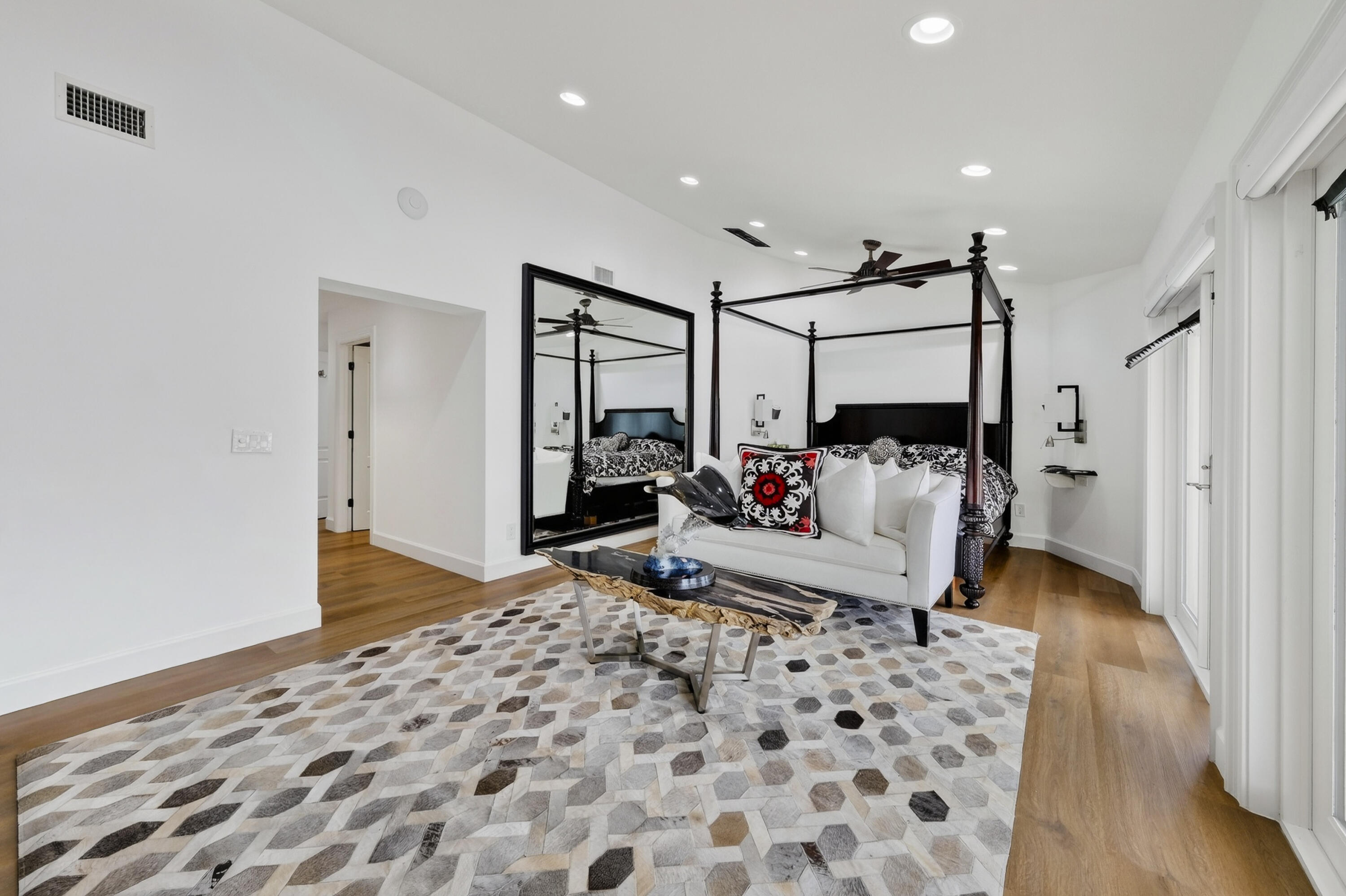 329 Isle Of Capri Dr Fort Lauderdale, FL 33301