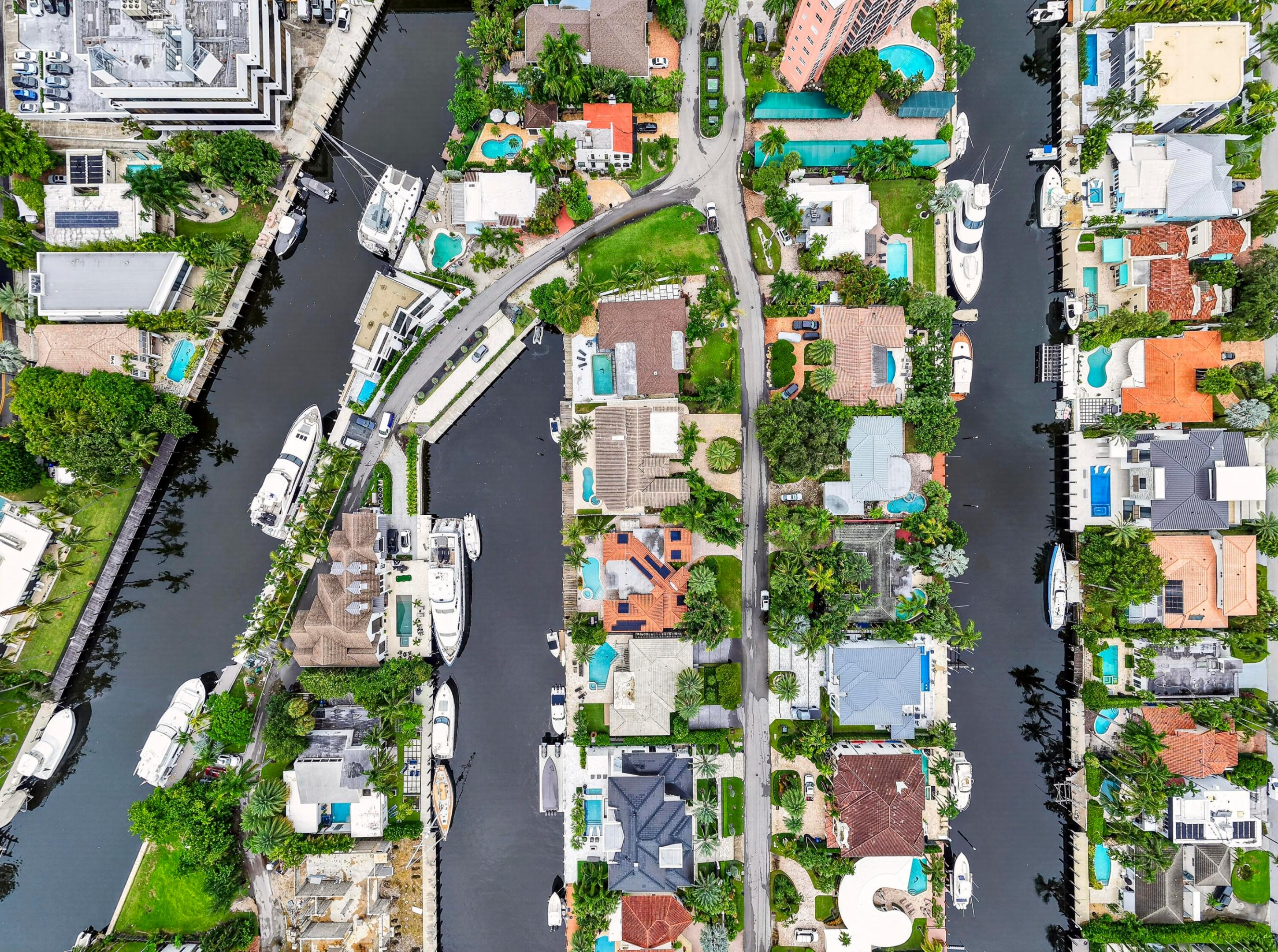329 Isle Of Capri Dr Fort Lauderdale, FL 33301