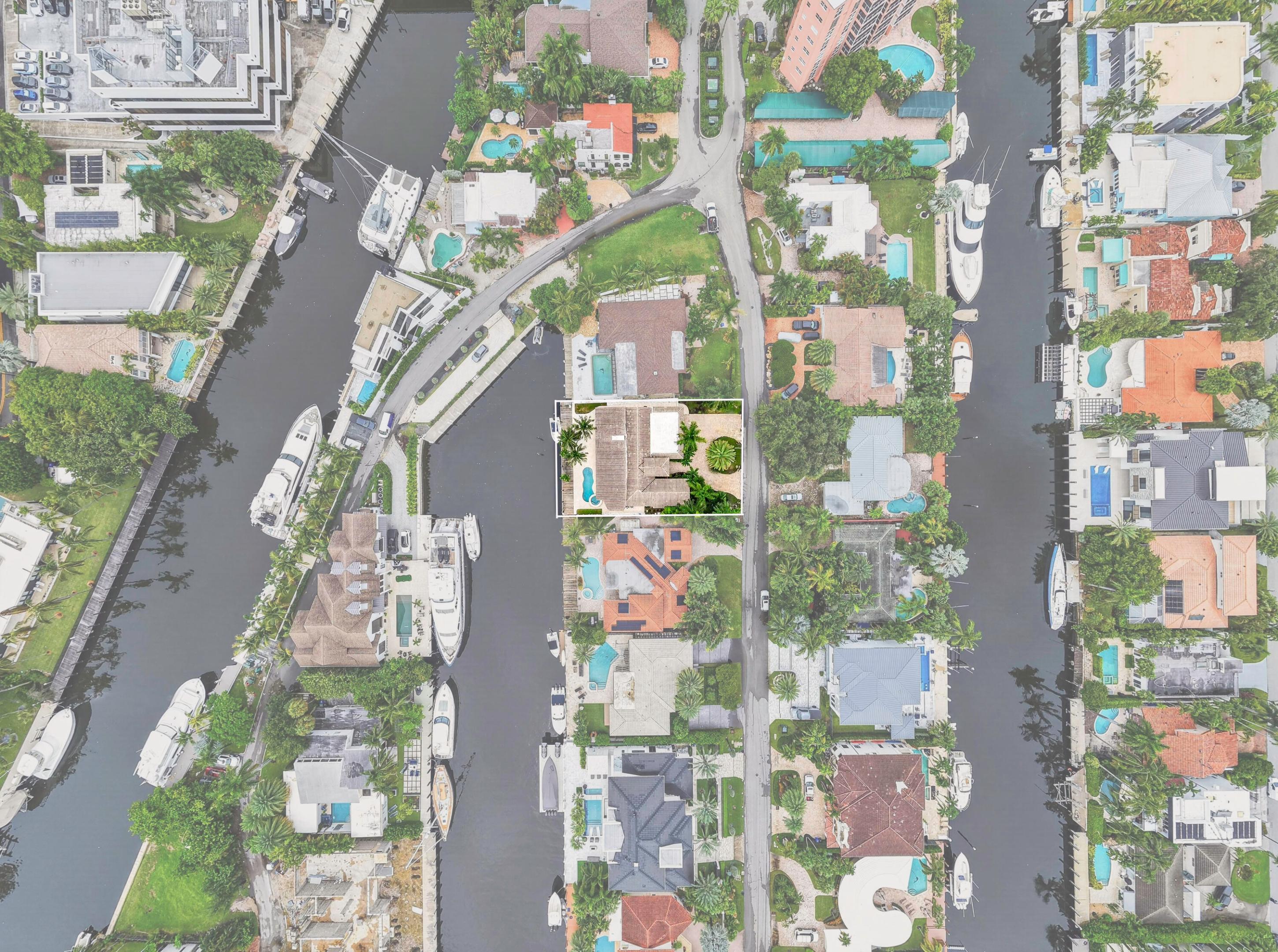 329 Isle Of Capri Dr Fort Lauderdale, FL 33301