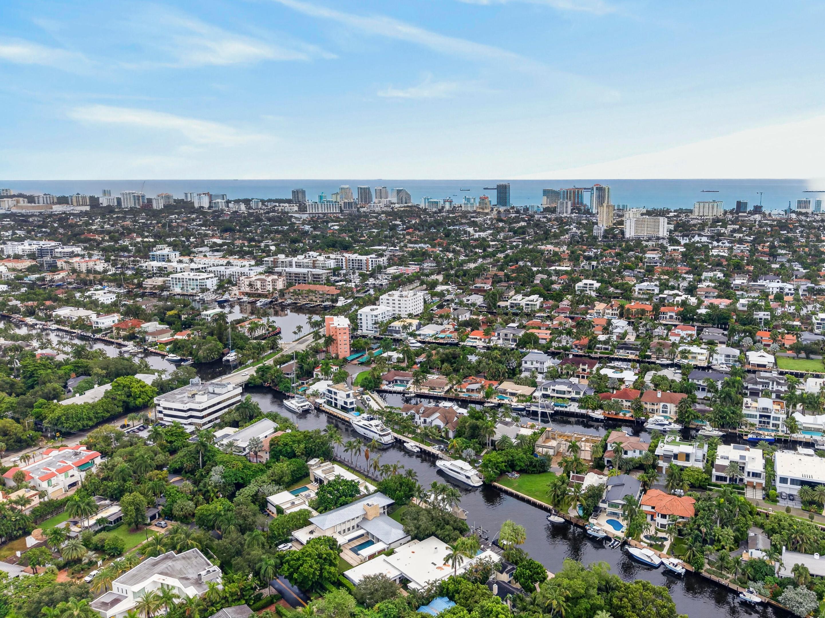 329 Isle Of Capri Dr Fort Lauderdale, FL 33301
