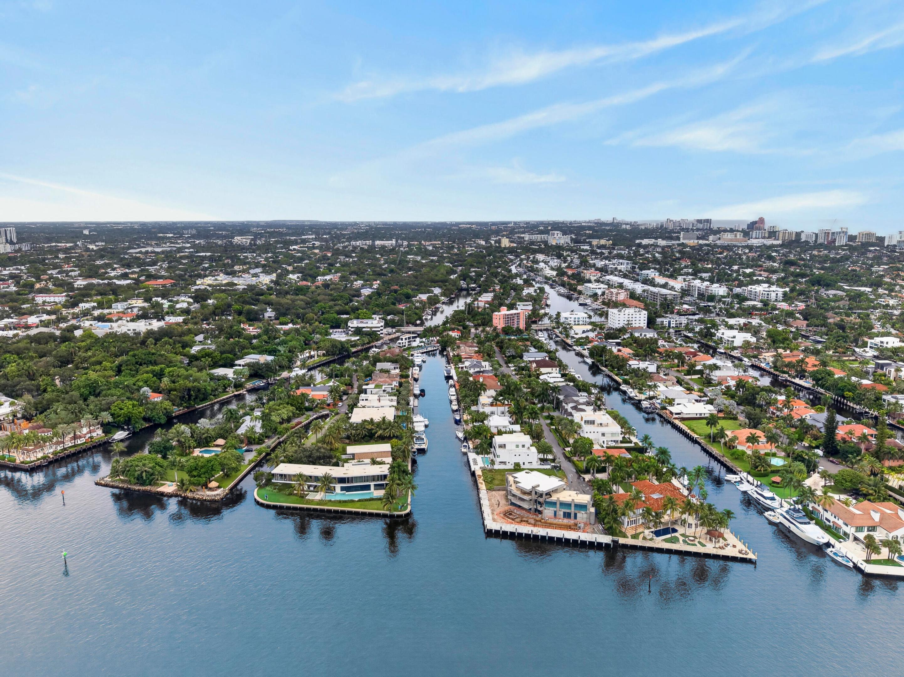 329 Isle Of Capri Dr Fort Lauderdale, FL 33301