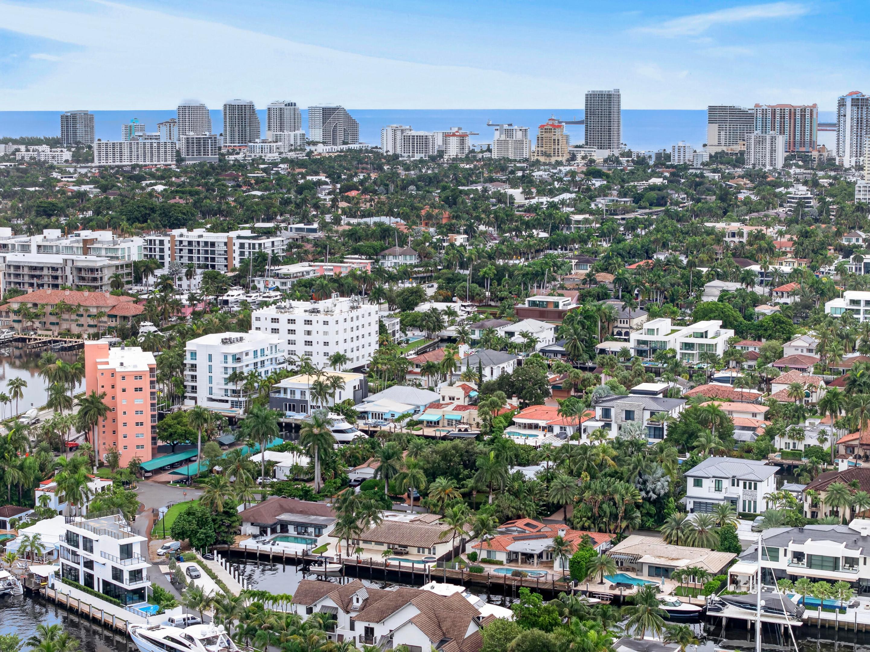 329 Isle Of Capri Dr Fort Lauderdale, FL 33301