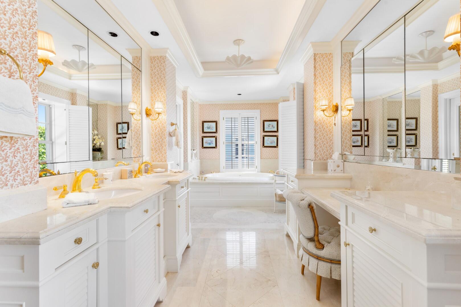 320 El Vedado Rd Palm Beach, FL 33480