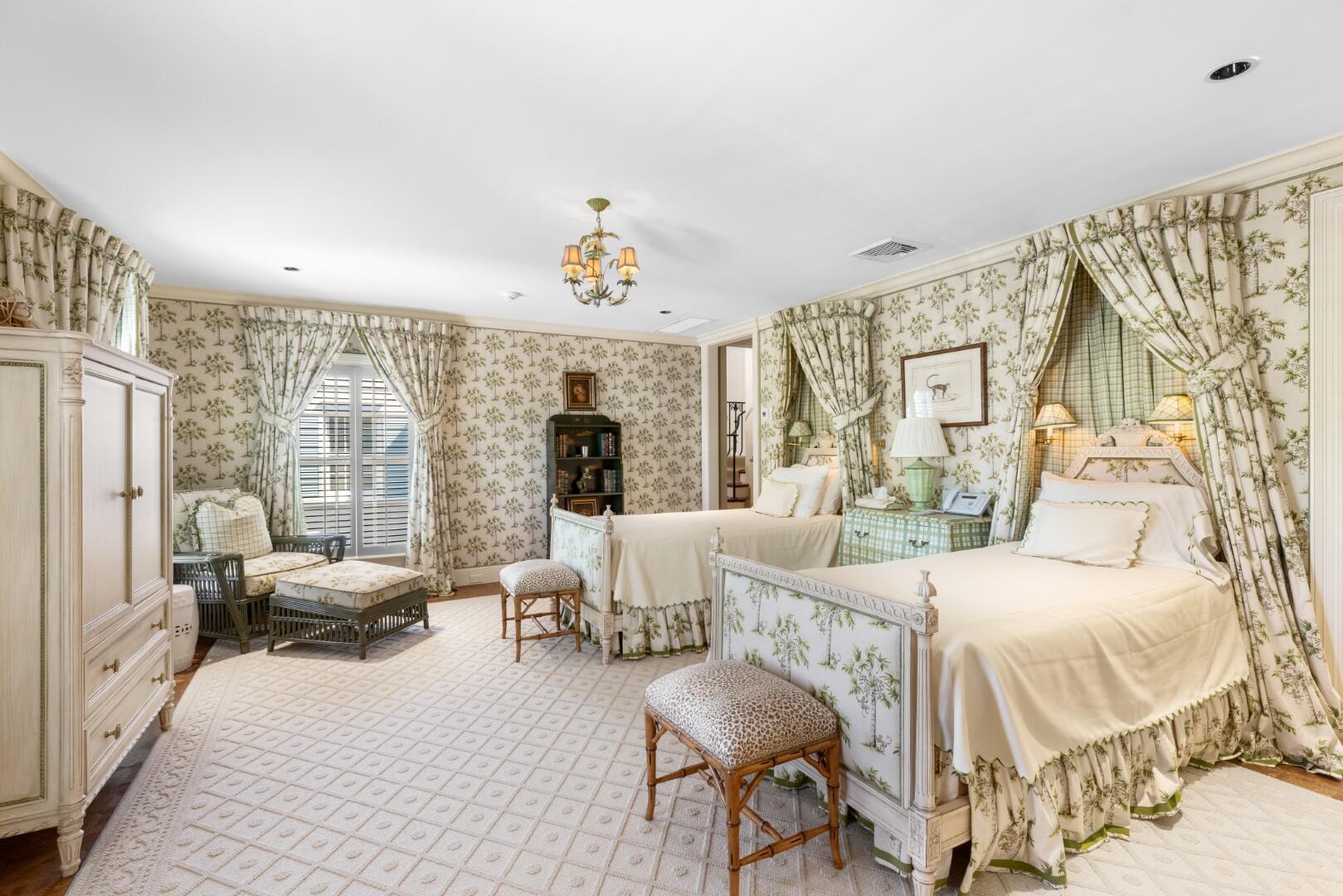 320 El Vedado Rd Palm Beach, FL 33480