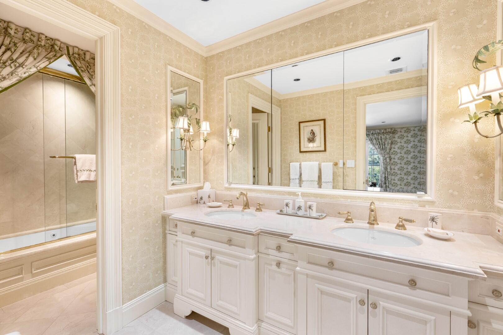 320 El Vedado Rd Palm Beach, FL 33480