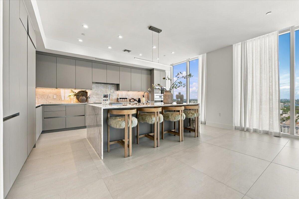 153 N Seabreeze Blvd #2602-S Fort Lauderdale, FL 33304