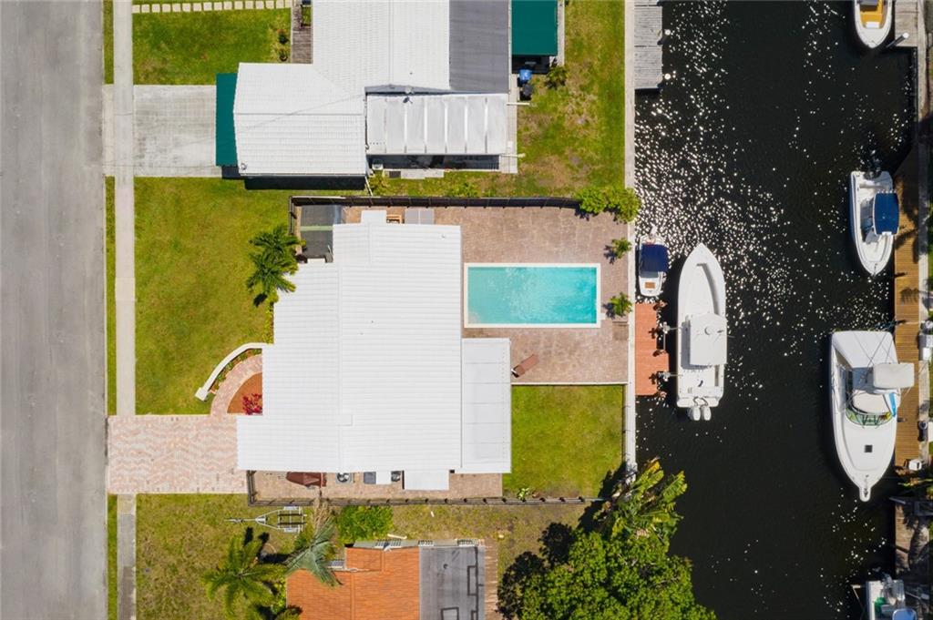 1320 Mango Isle