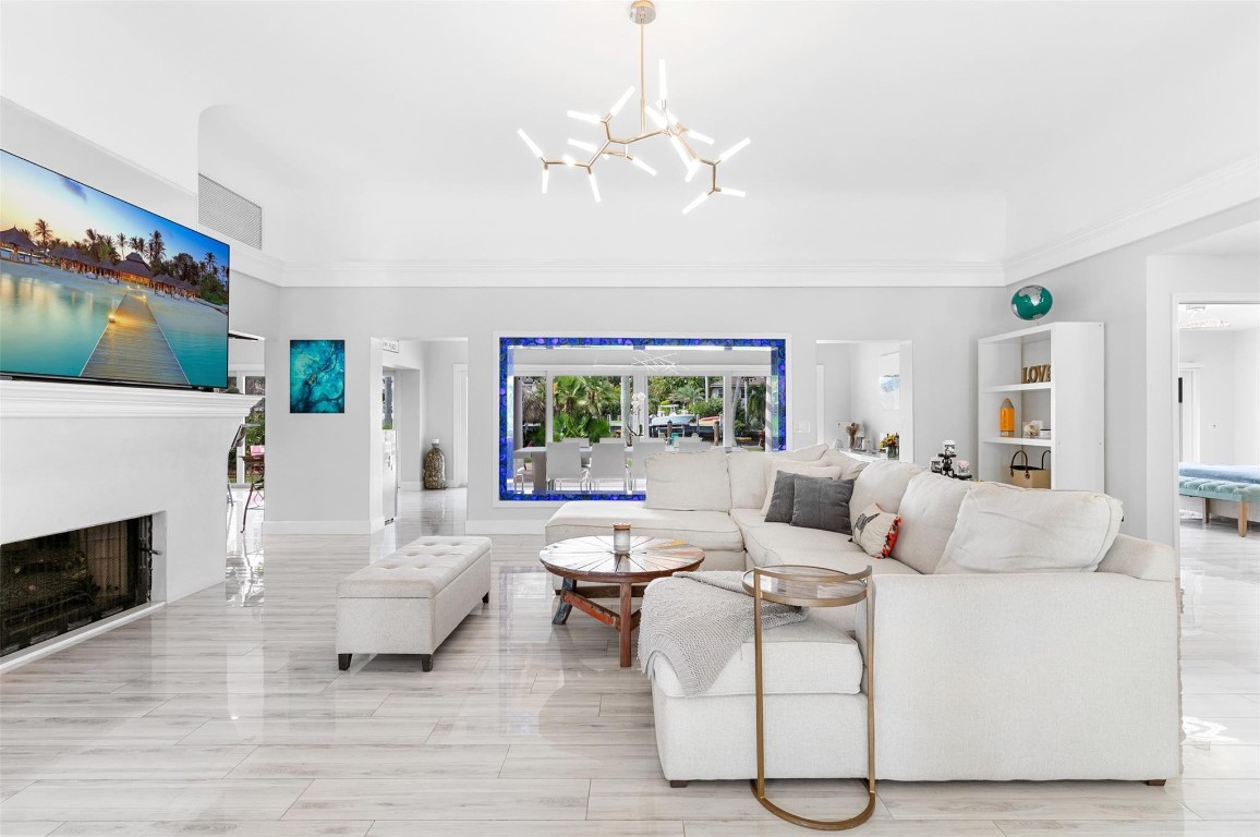 913 Coconut Fort Lauderdale, FL 33315