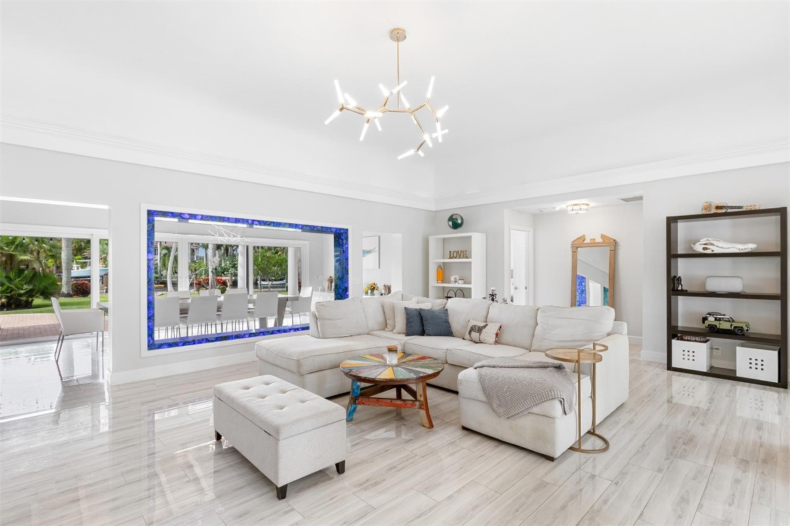 913 Coconut Fort Lauderdale, FL 33315