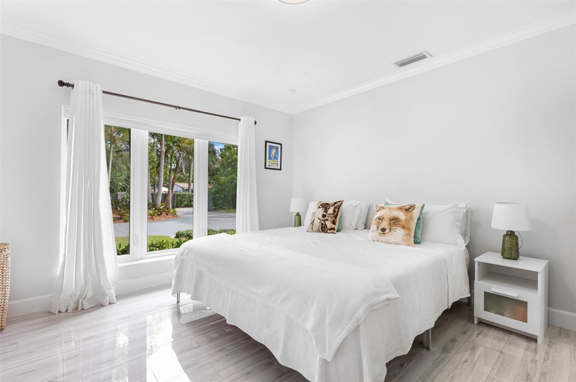 913 Coconut Fort Lauderdale, FL 33315