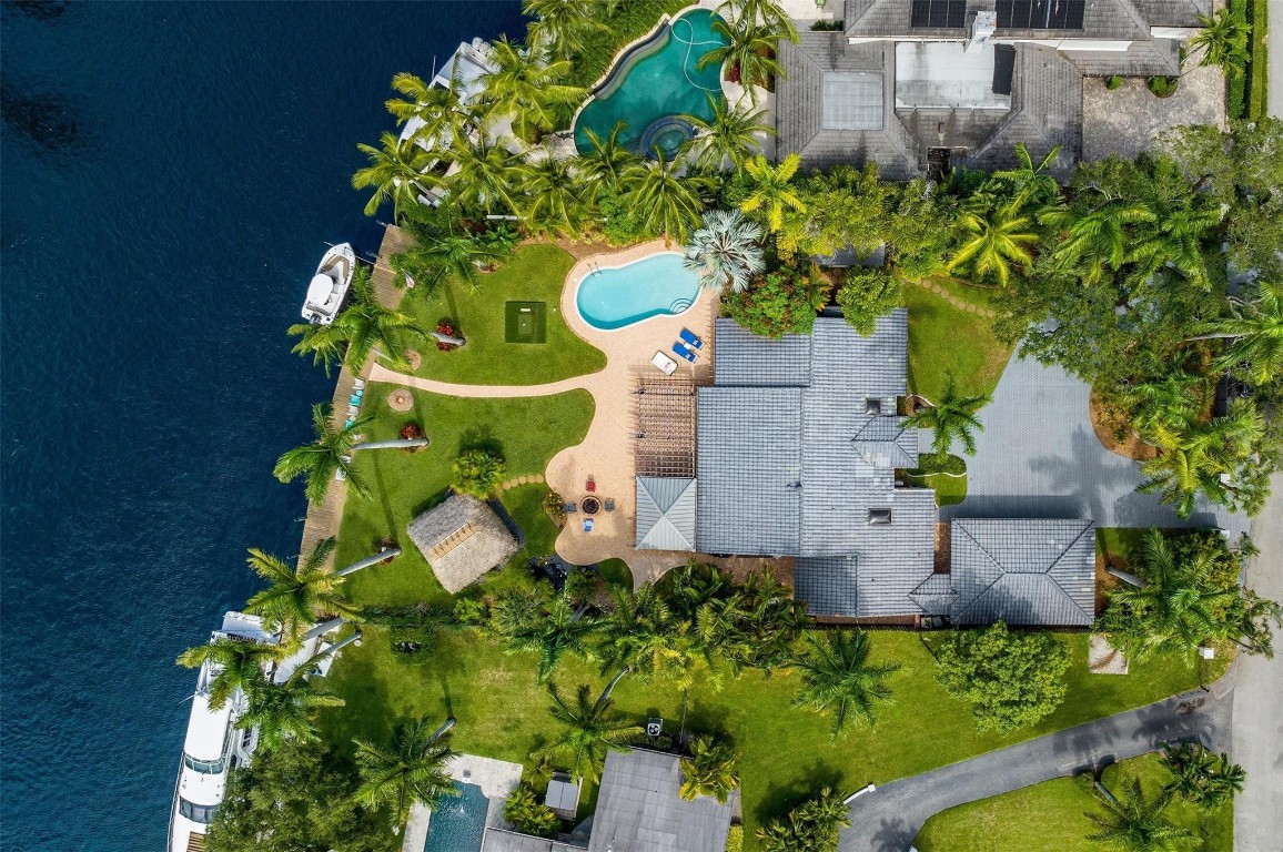 913 Coconut Fort Lauderdale, FL 33315