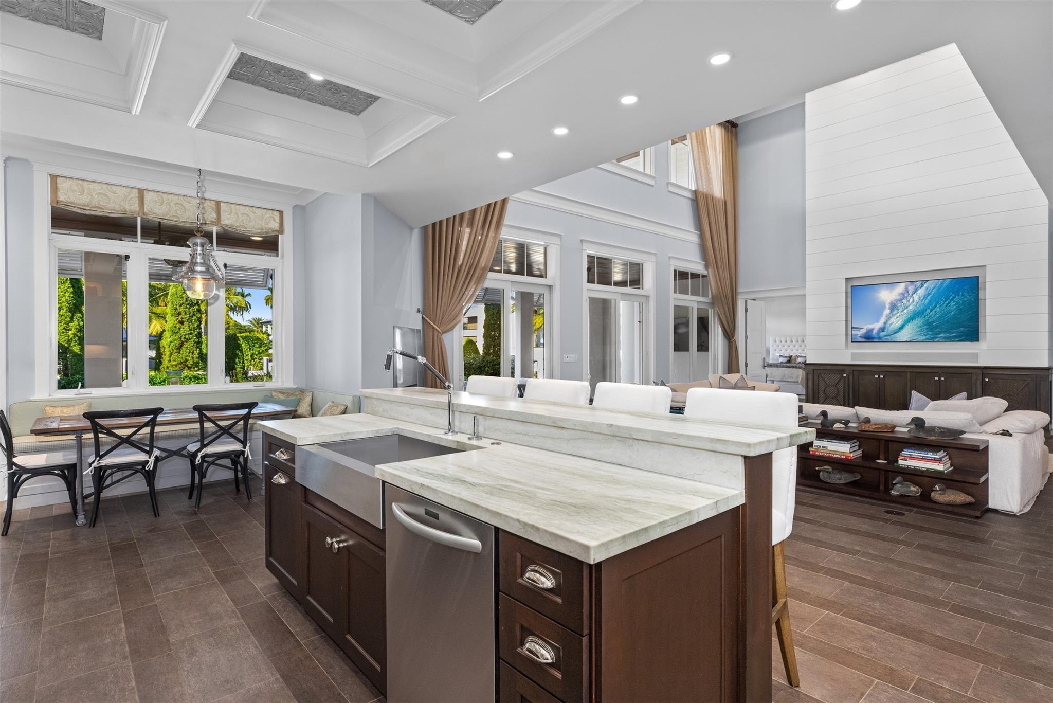 2317 Delmar Pl Fort Lauderdale, FL 33301