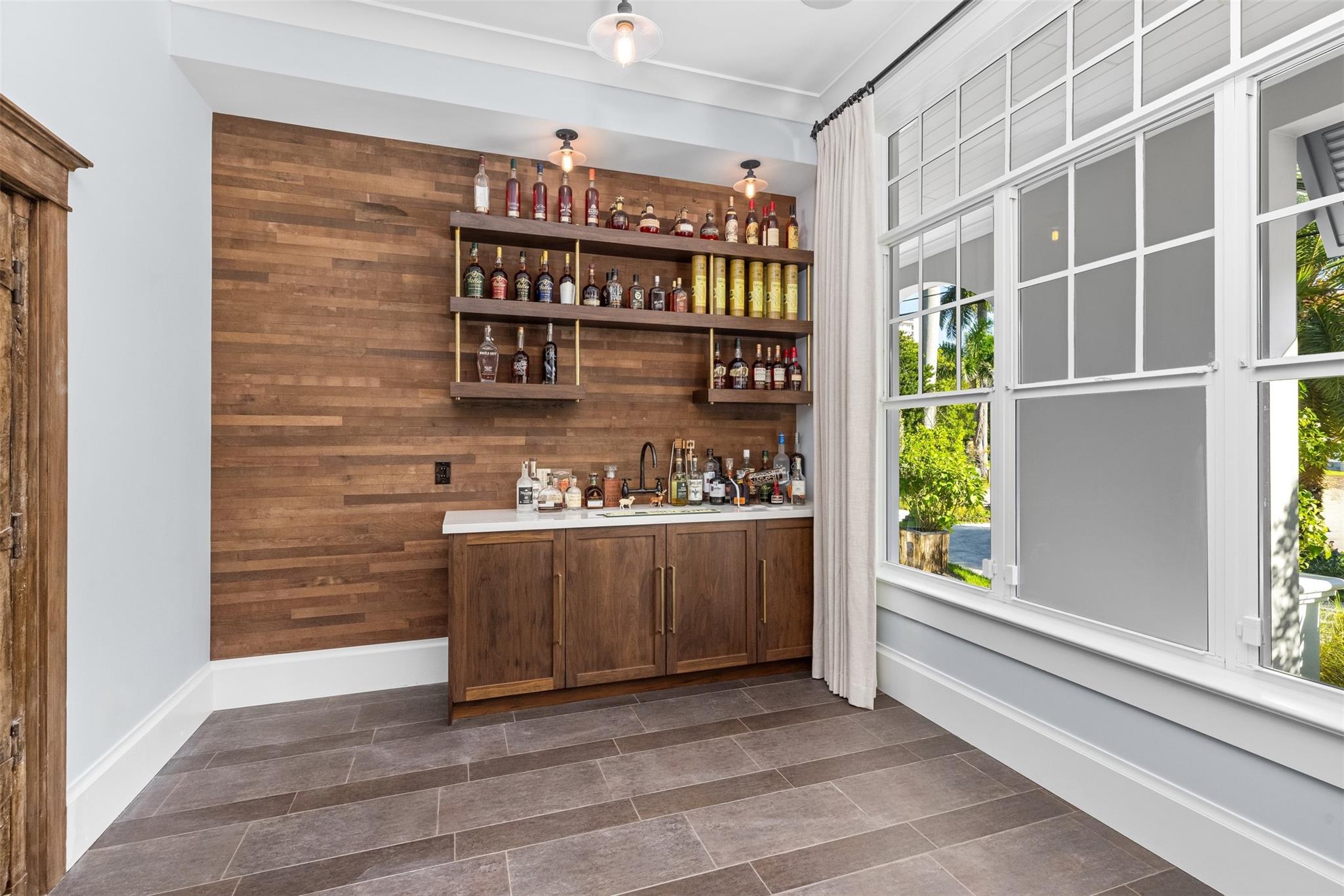 2317 Delmar Pl Fort Lauderdale, FL 33301