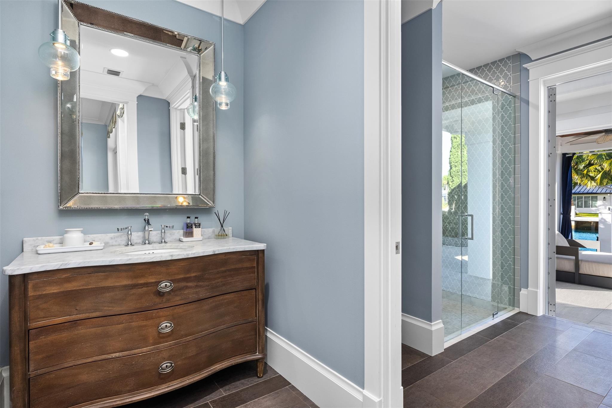 2317 Delmar Pl Fort Lauderdale, FL 33301