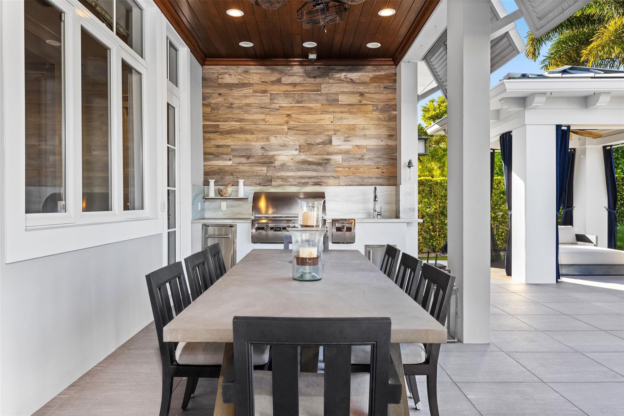 2317 Delmar Pl Fort Lauderdale, FL 33301