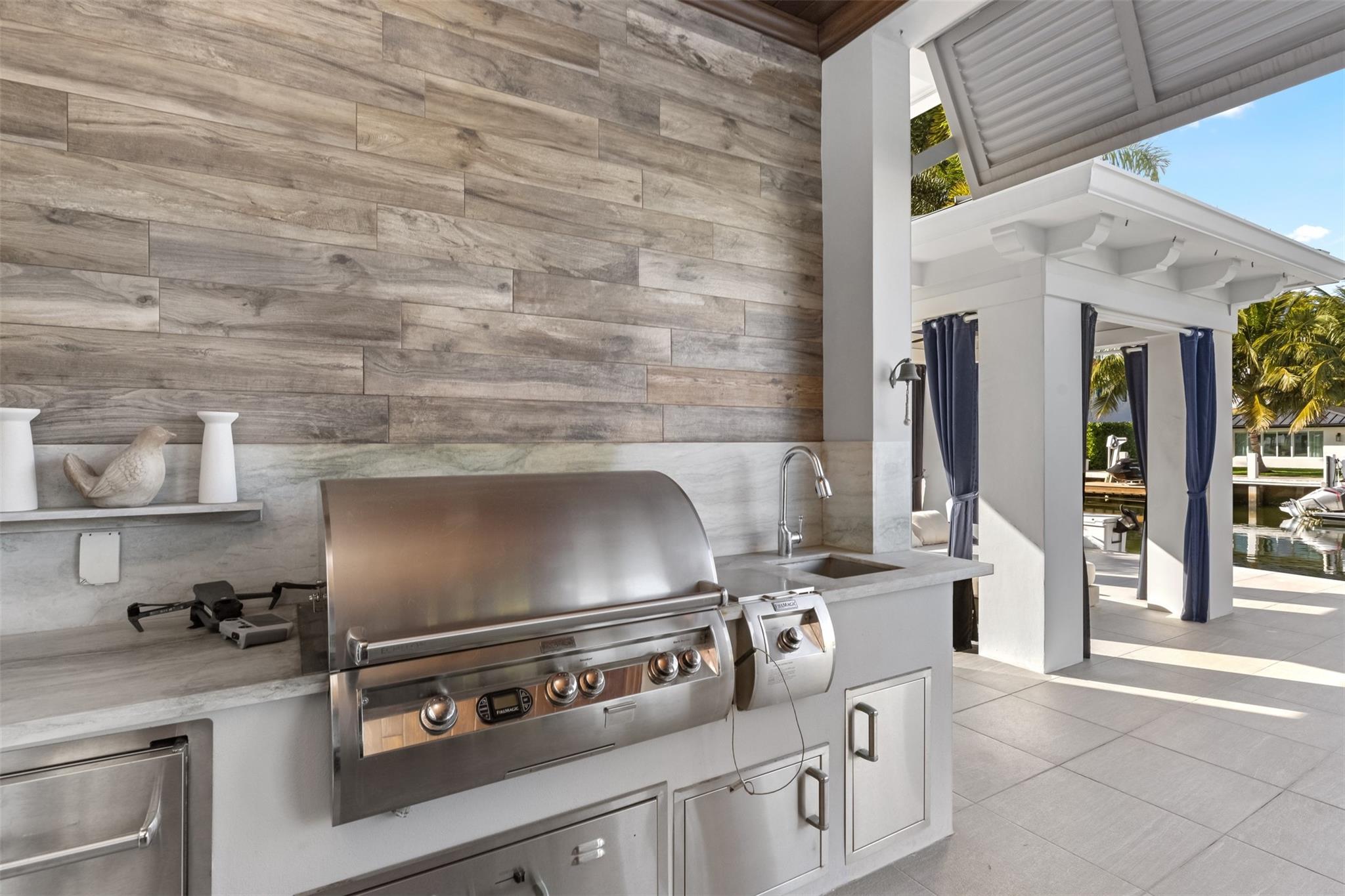 2317 Delmar Pl Fort Lauderdale, FL 33301