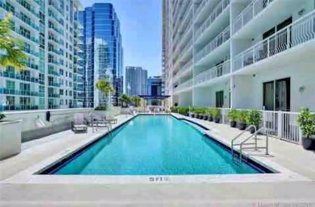 image The Club At Brickell Bay26