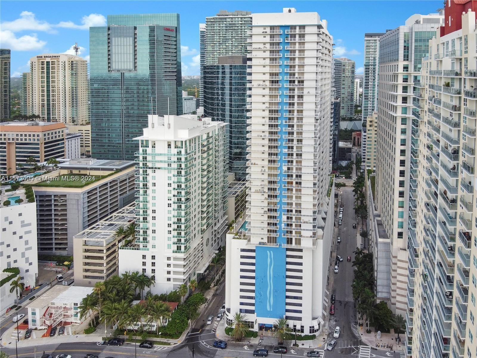 image The Club At Brickell Bay31