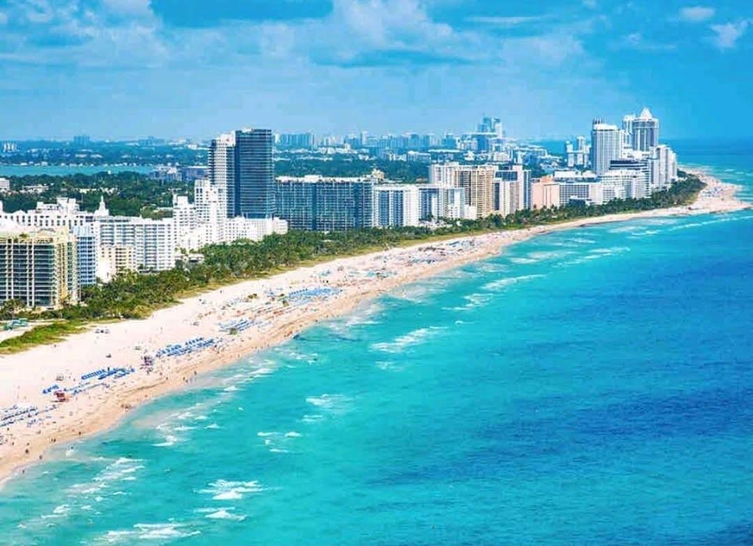 image The Club At Brickell Bay32