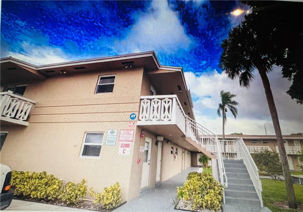 3300 NE 10th Ter #42