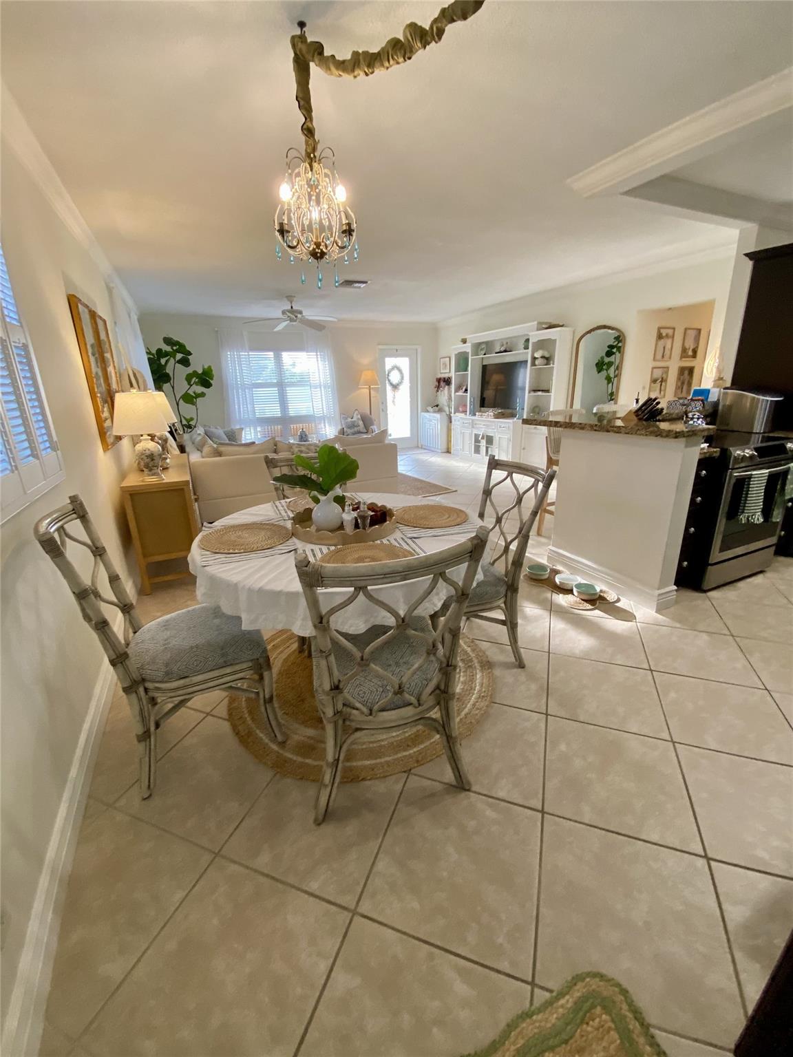 2755 NE 28th Ave #E3 Lighthouse Point, FL 33064