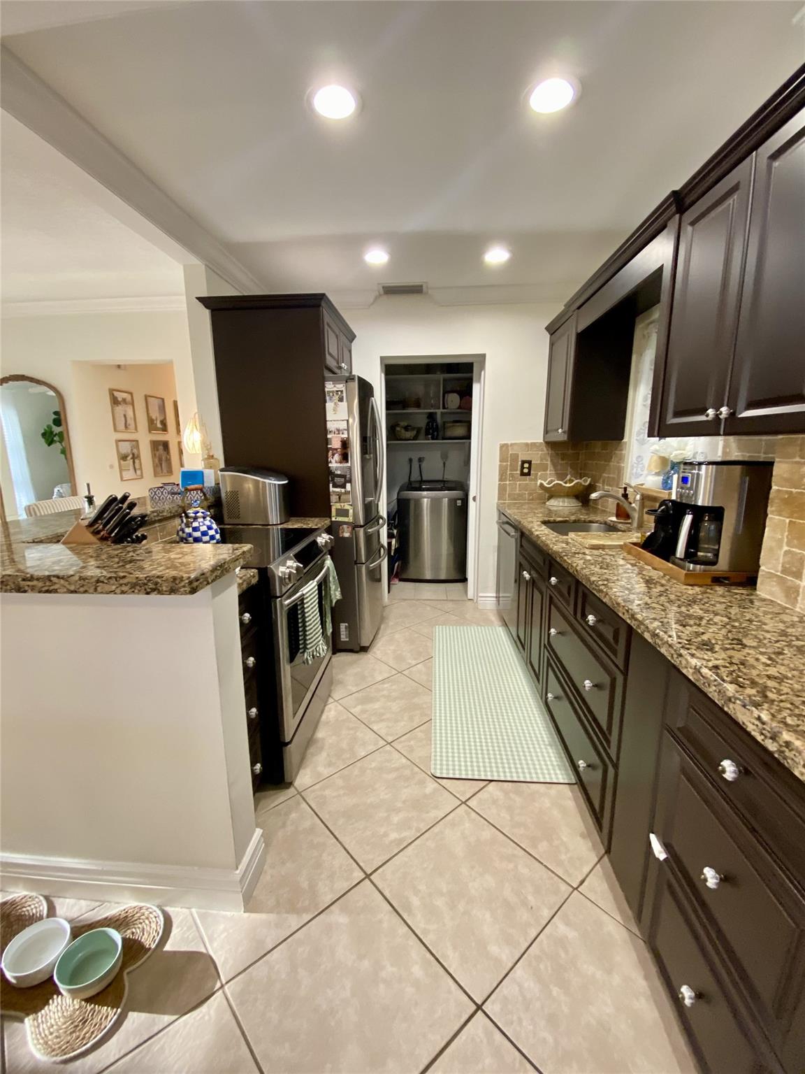 2755 NE 28th Ave #E3 Lighthouse Point, FL 33064