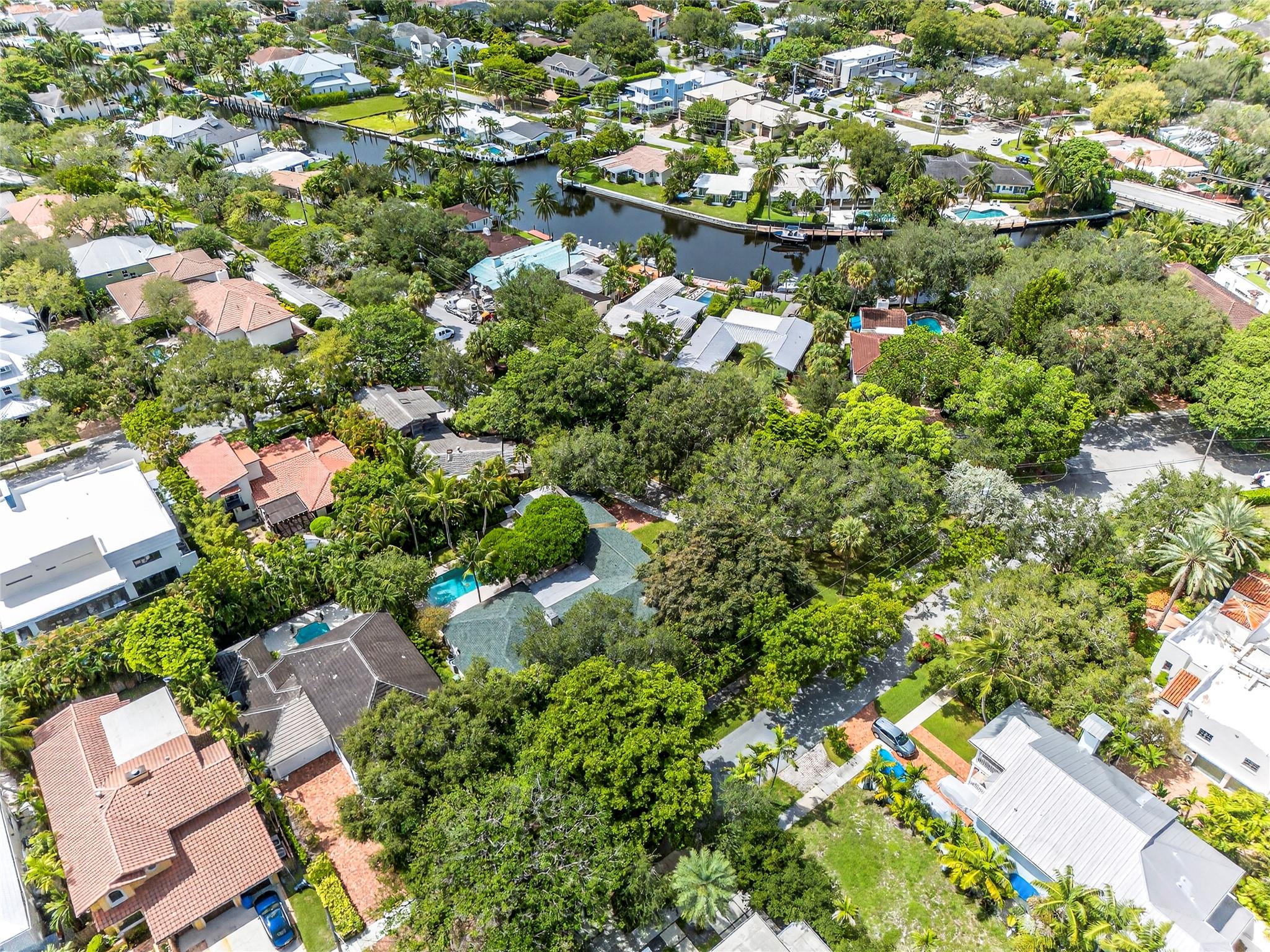 1017 SE 13th Ter Fort Lauderdale, FL 33316