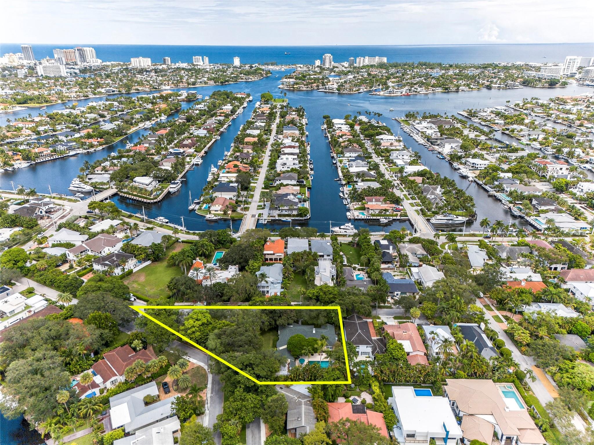 1017 SE 13th Ter Fort Lauderdale, FL 33316