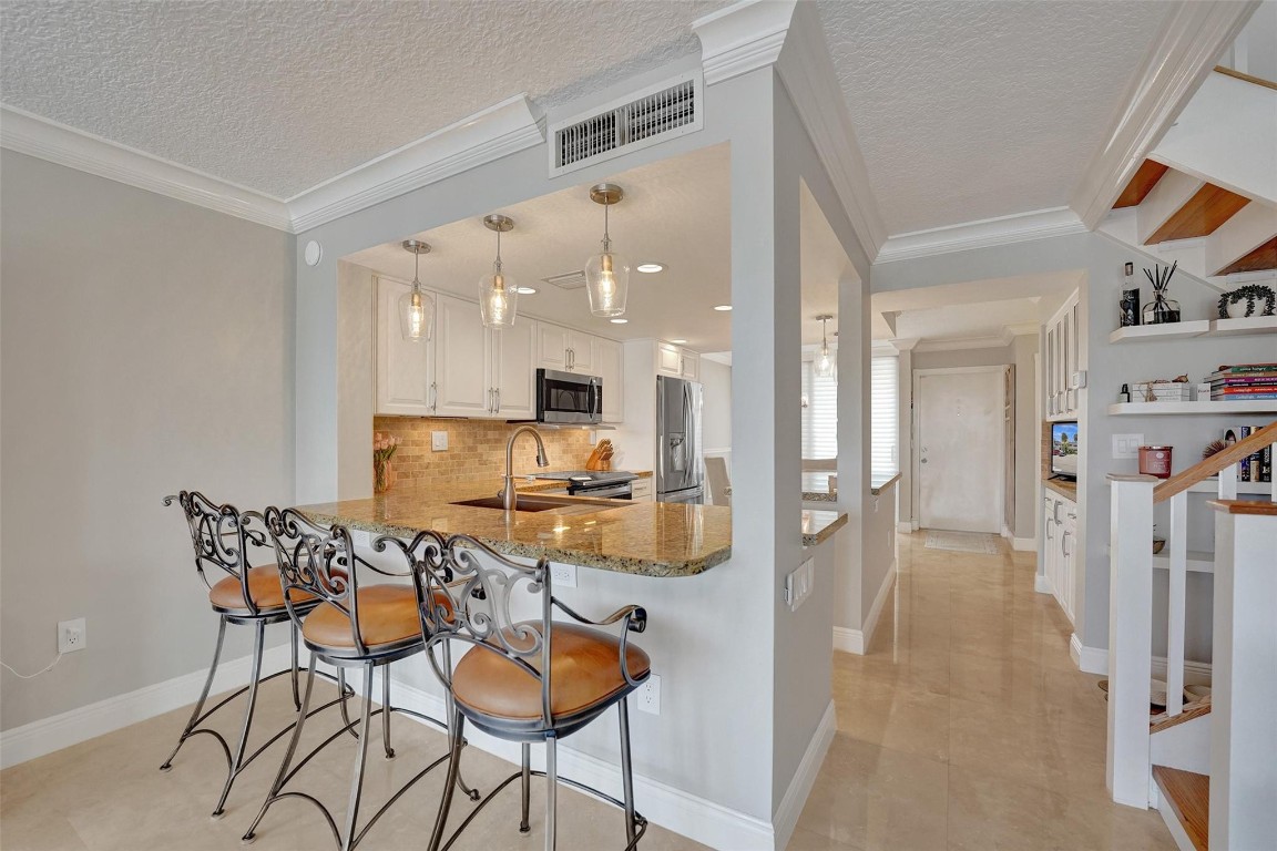 1100 SE 5th #77 Pompano Beach, FL 33060