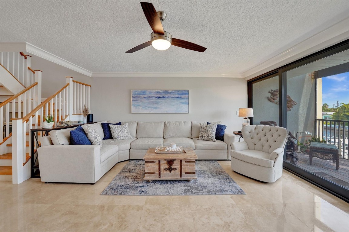 1100 SE 5th #77 Pompano Beach, FL 33060