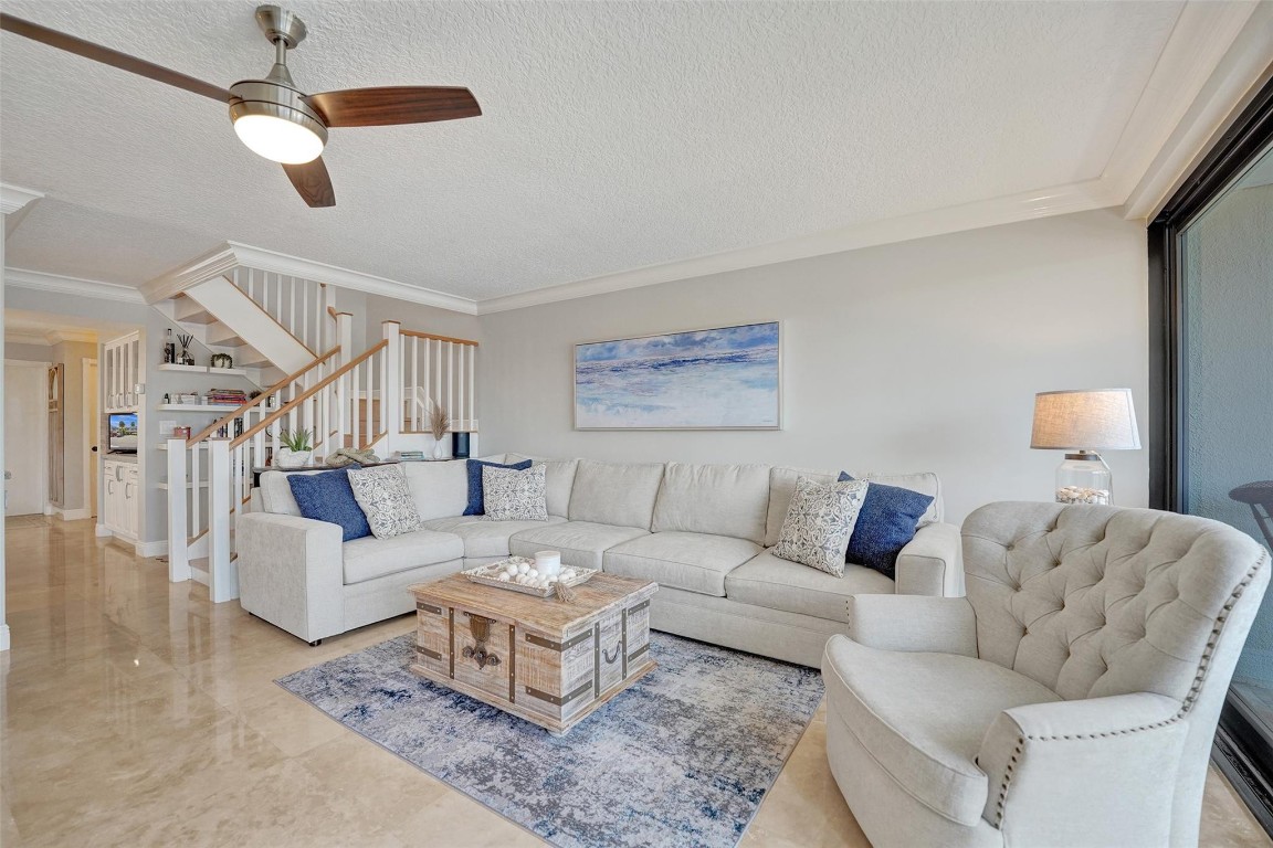 1100 SE 5th #77 Pompano Beach, FL 33060