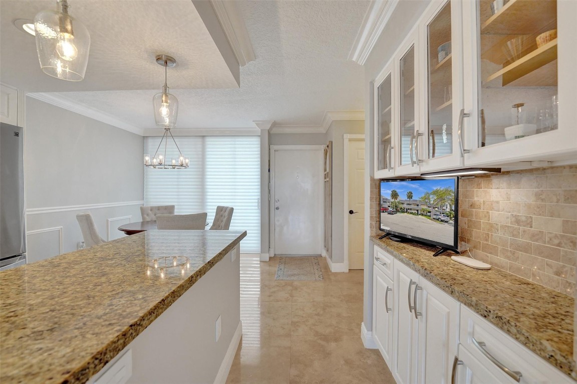 1100 SE 5th #77 Pompano Beach, FL 33060