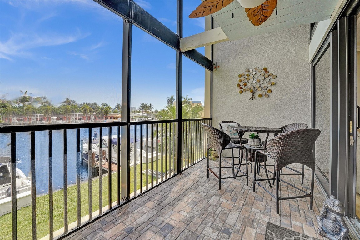 1100 SE 5th #77 Pompano Beach, FL 33060